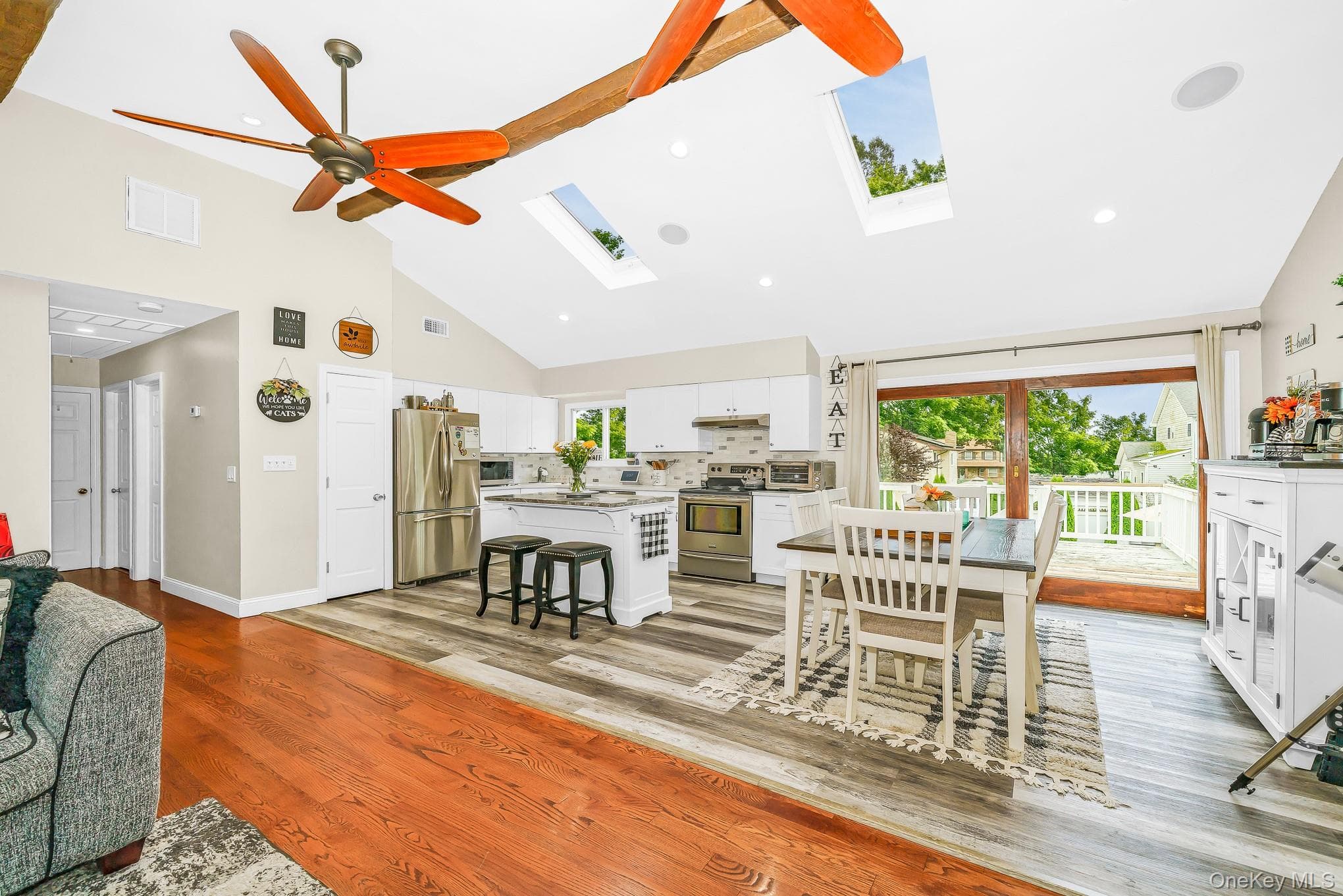 341 Avenue B thumbnail 17