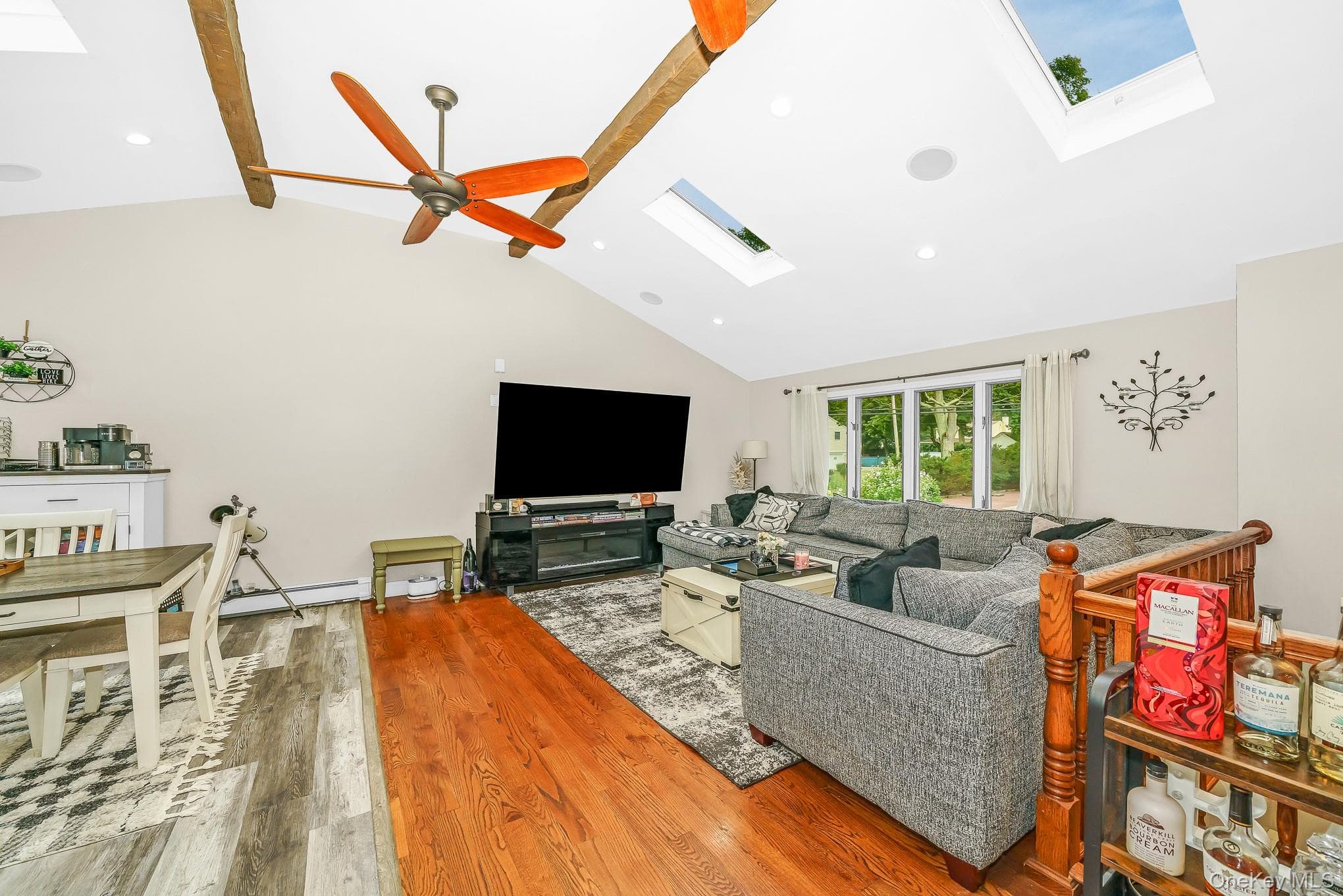 341 Avenue B thumbnail 5
