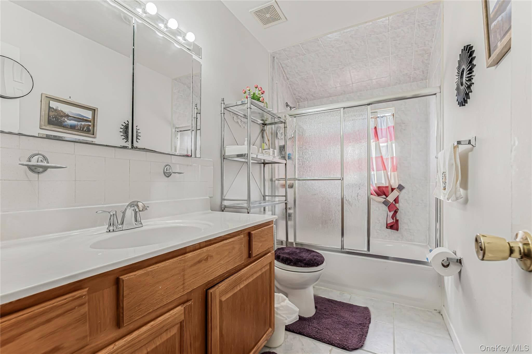 1361 E 66th Street thumbnail 7