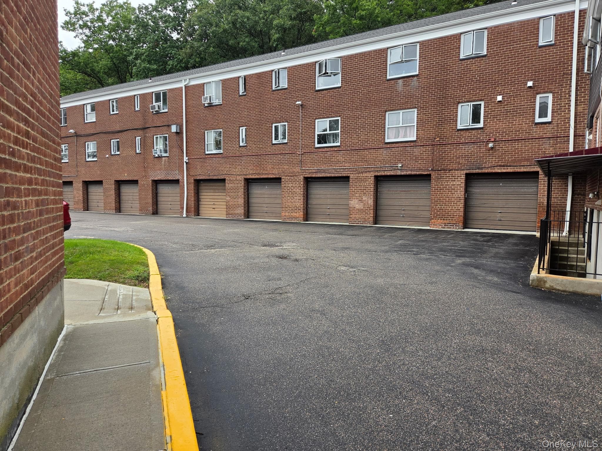 86-02 229th Street Unit: 86-02 thumbnail 3