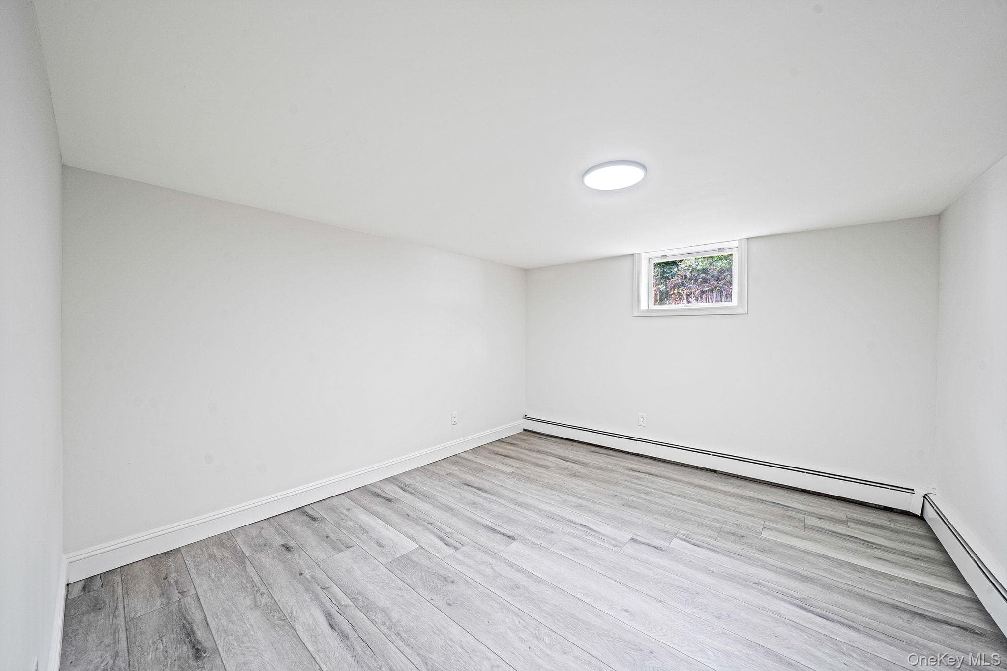 14 Millers Road thumbnail 20