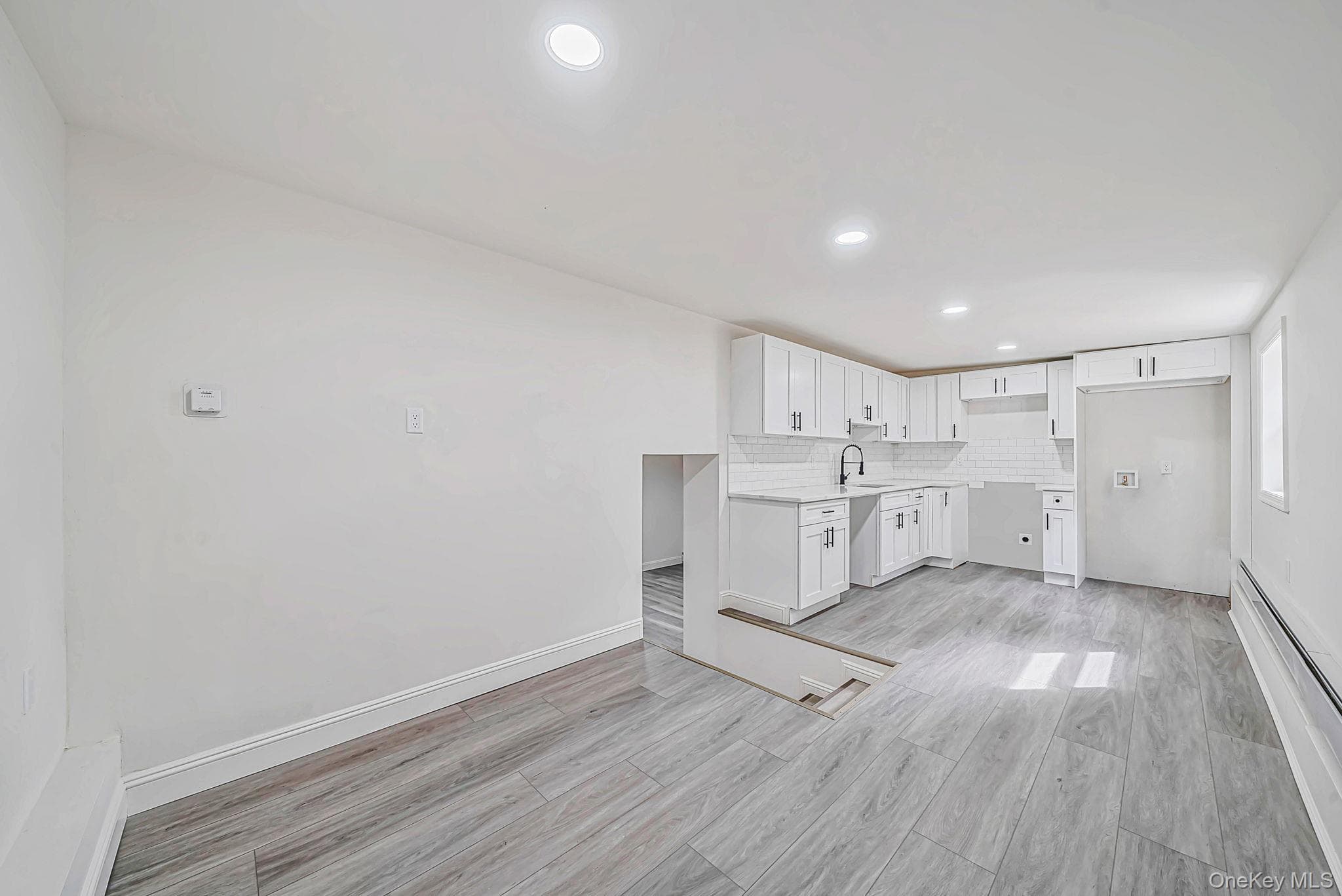 14 Millers Road thumbnail 11