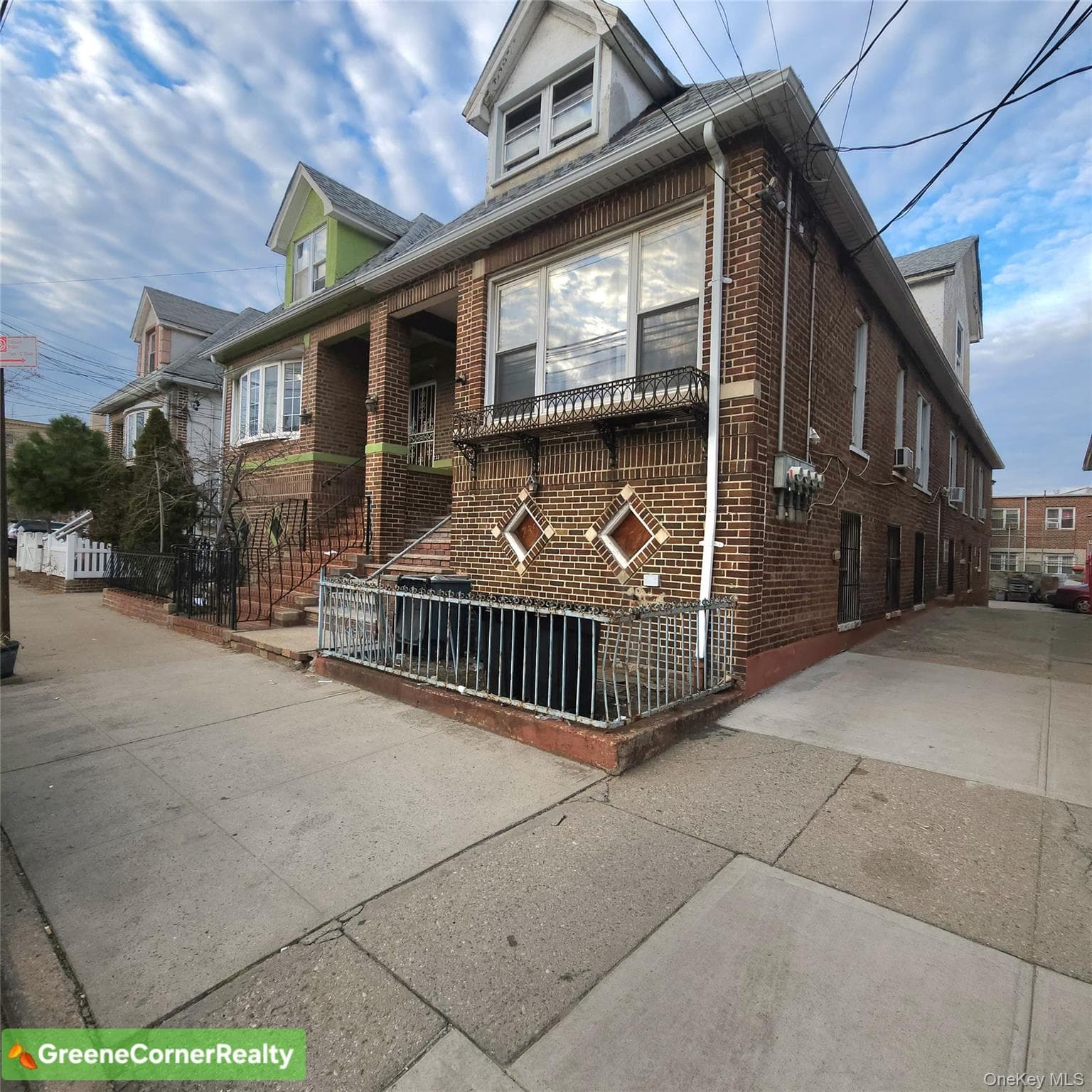 735 E 93rd Street photo 1