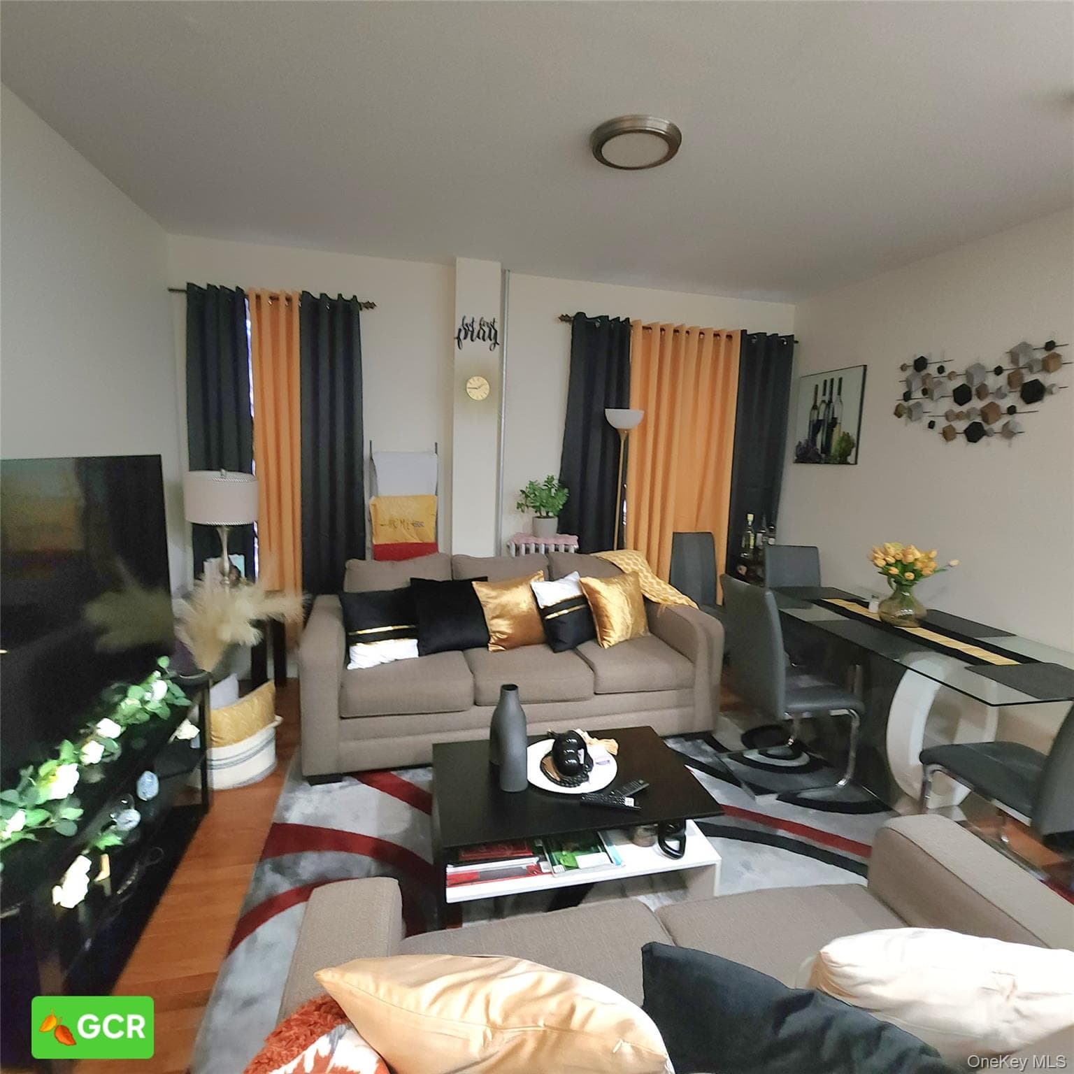 735 E 93rd Street thumbnail 3