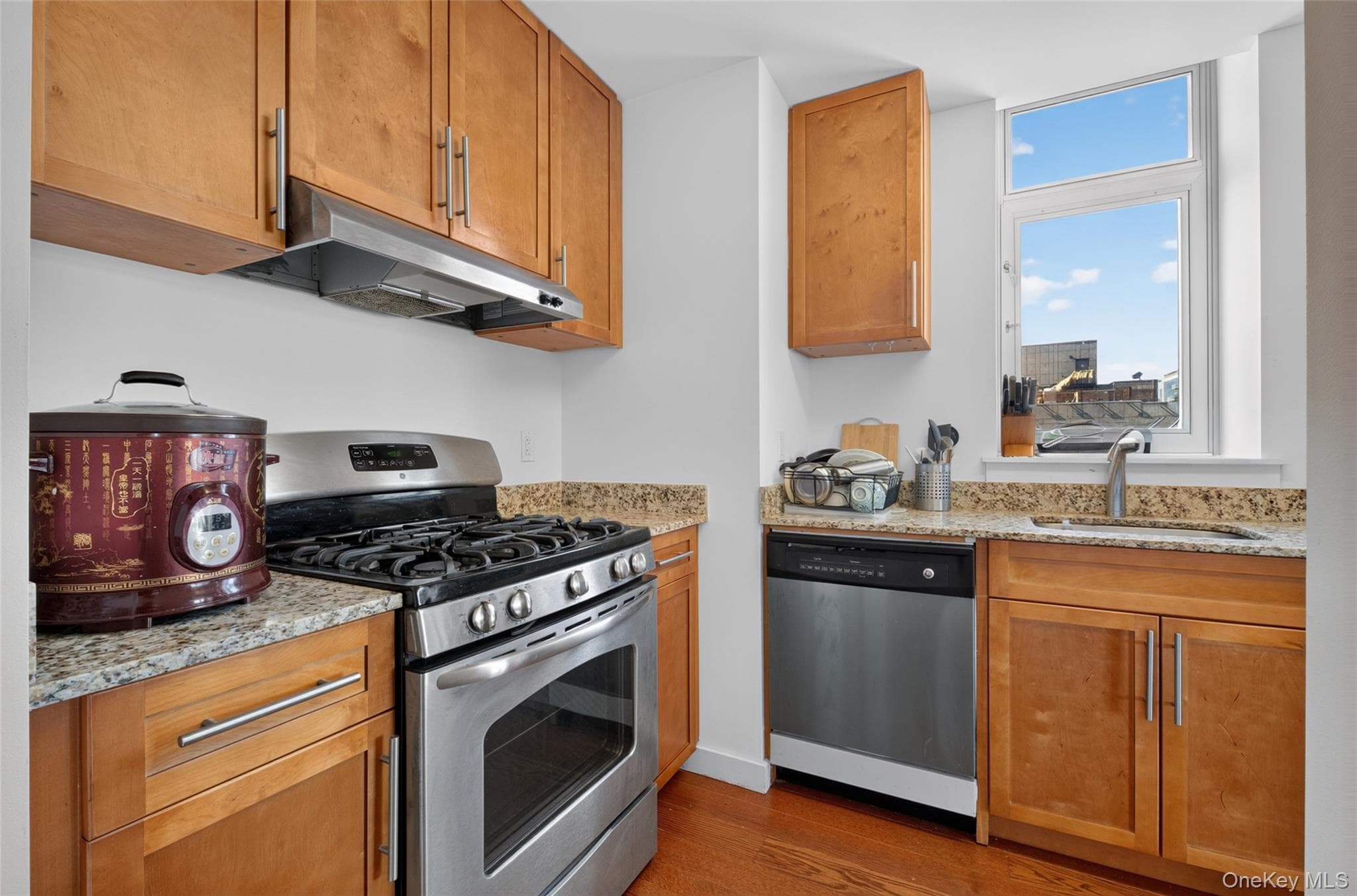 40-26 College Point Boulevard Unit: 16F thumbnail 9