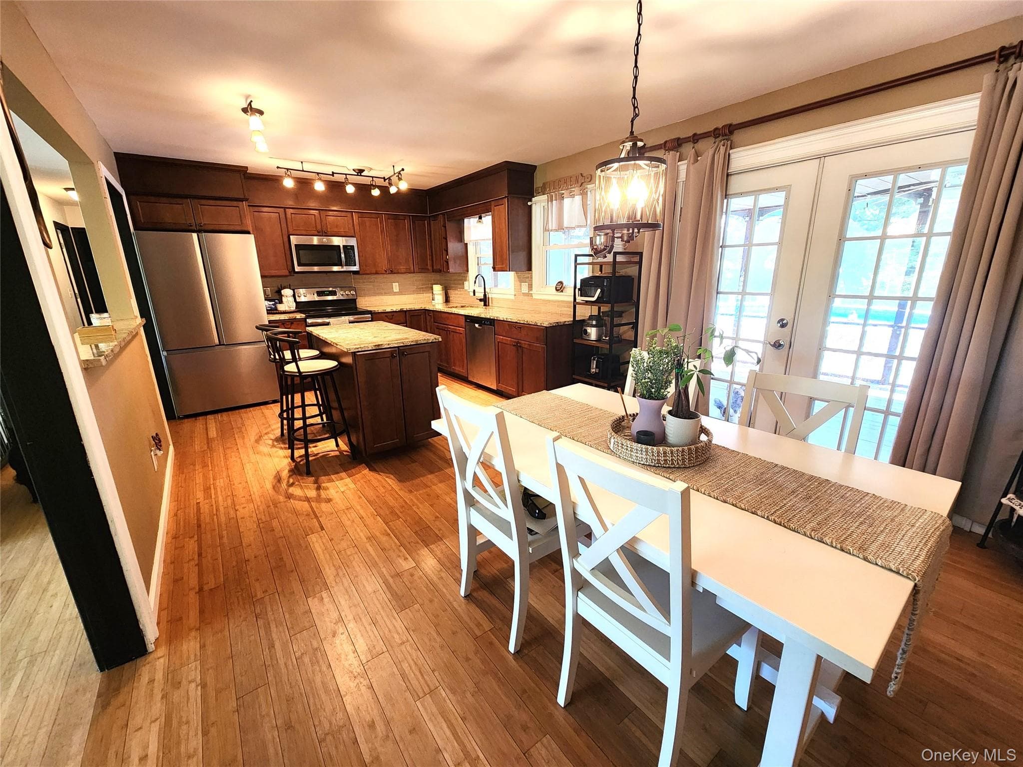 6006 Marion Boulevard thumbnail 5