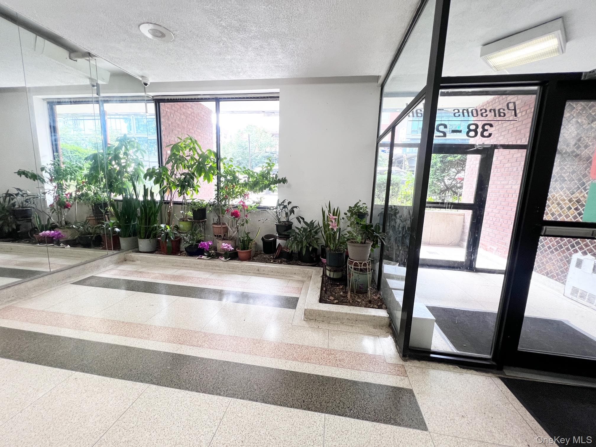 38-25 Parsons Boulevard Unit: 5A thumbnail 3