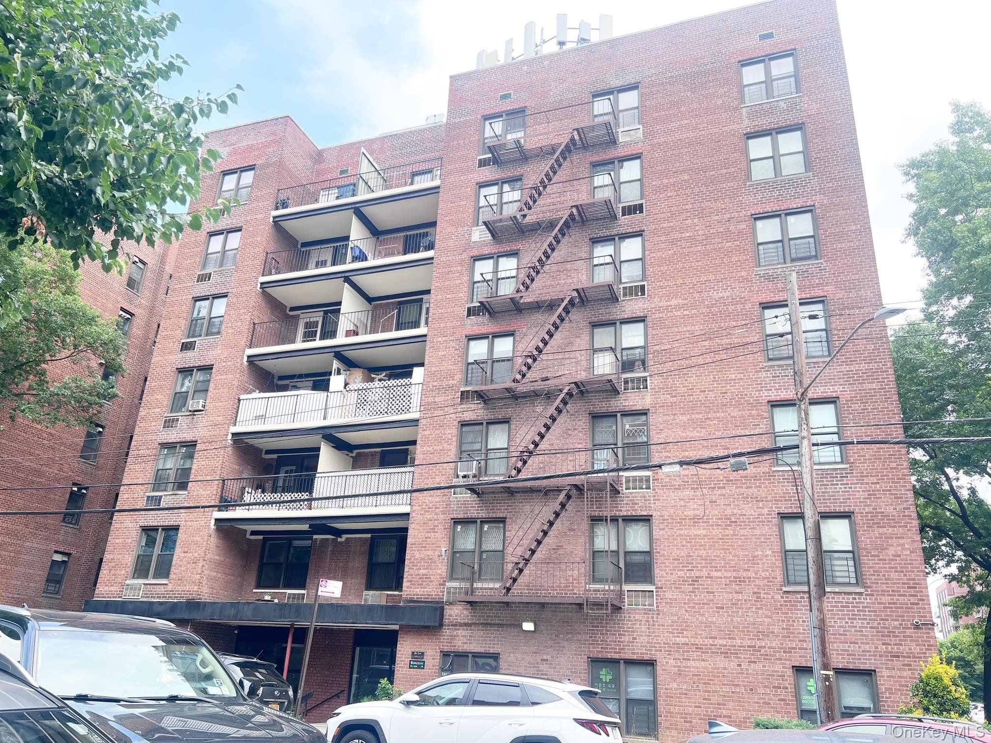 38-25 Parsons Boulevard Unit: 5A, Flushing
