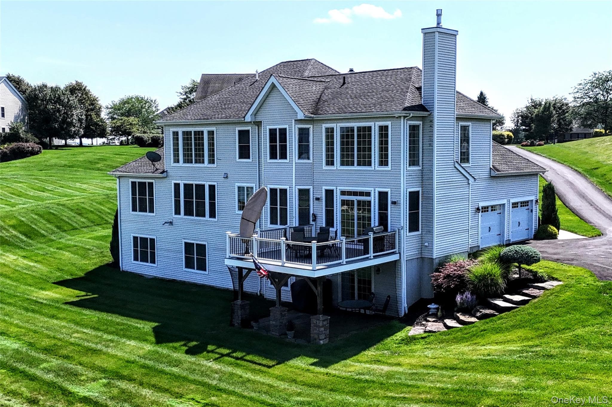 46 Mansion Ridge Boulevard thumbnail 2