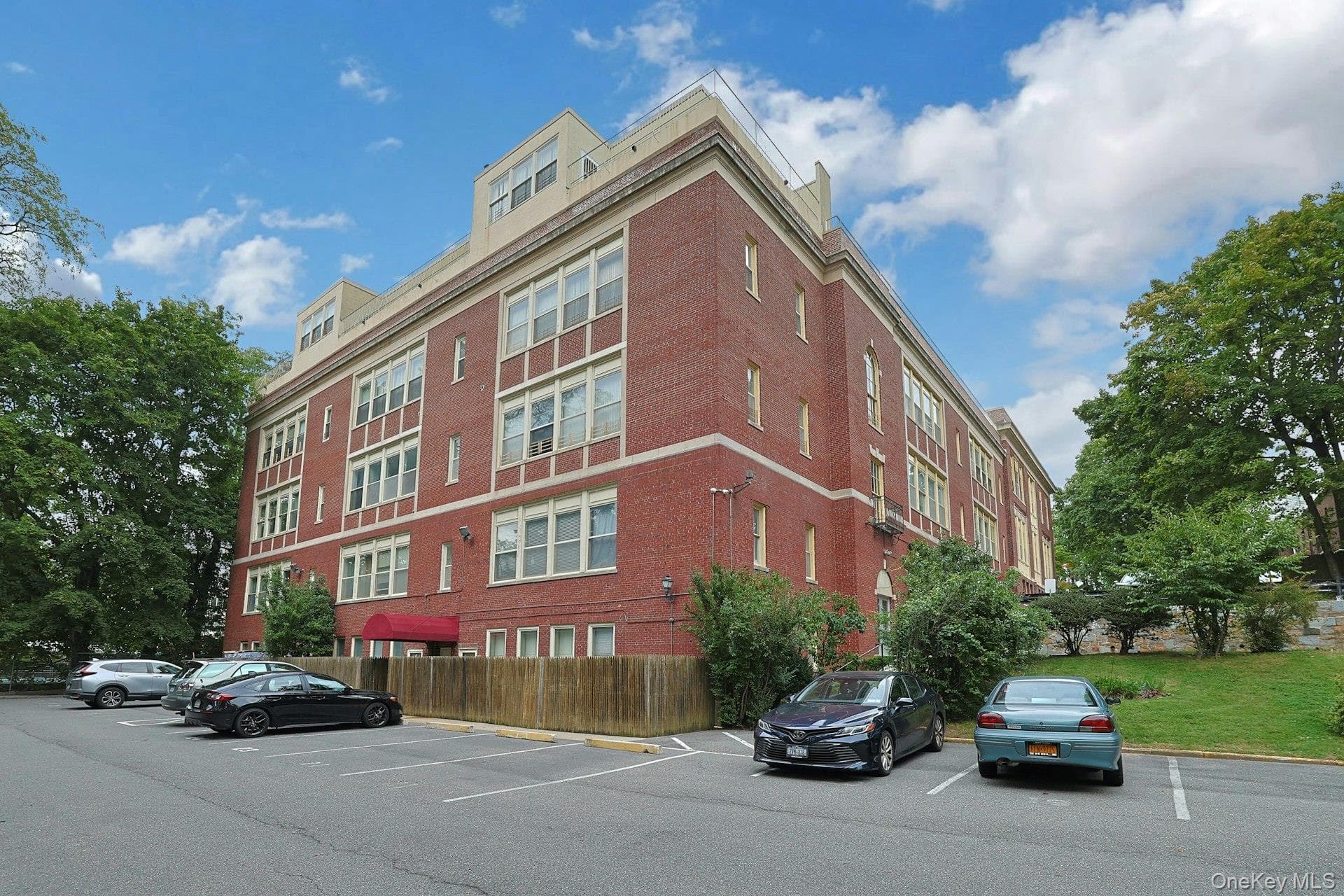 1250 North Avenue Unit: 202 thumbnail 30