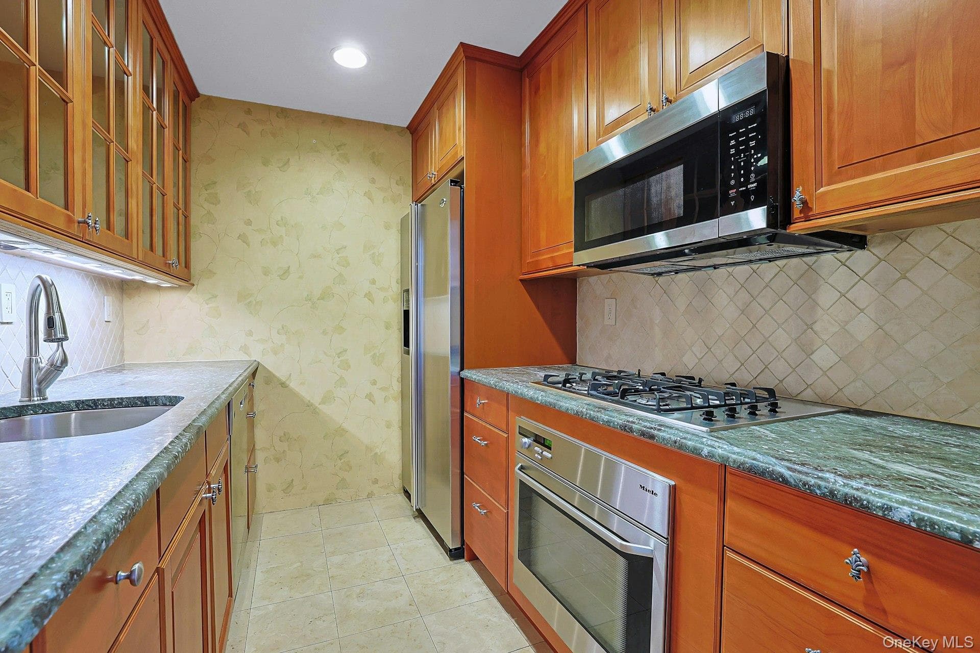 1250 North Avenue Unit: 202 thumbnail 8