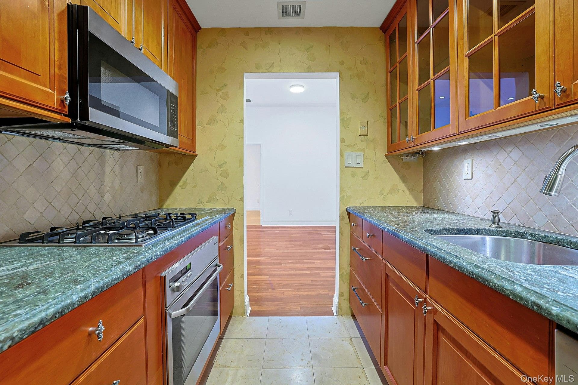 1250 North Avenue Unit: 202 thumbnail 9