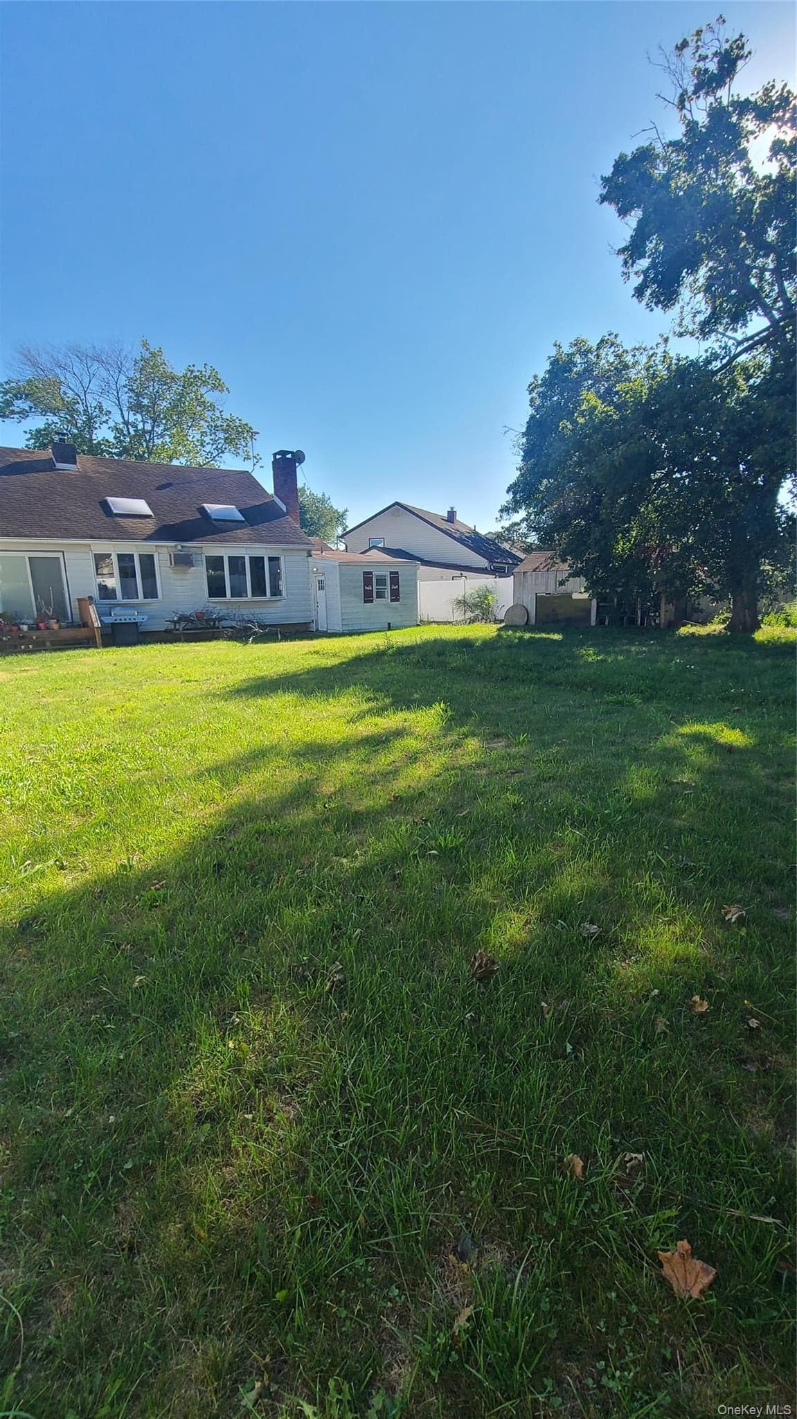 623 Nimrod Court, North Babylon