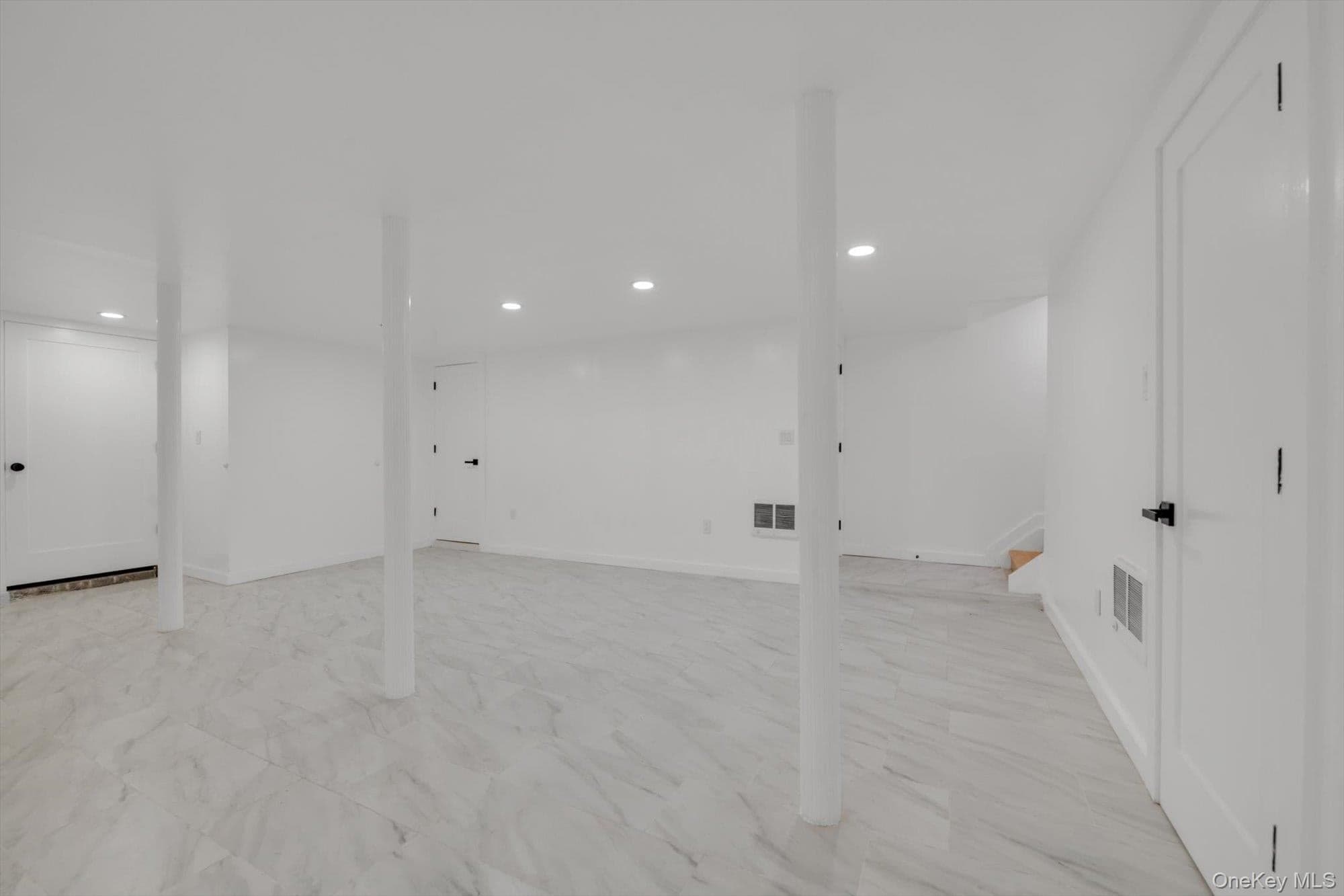 42 Stratford Road thumbnail 19