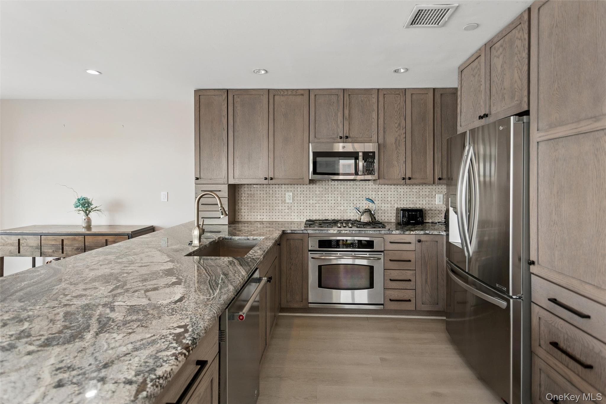 260 W Broadway Unit: 7A thumbnail 8
