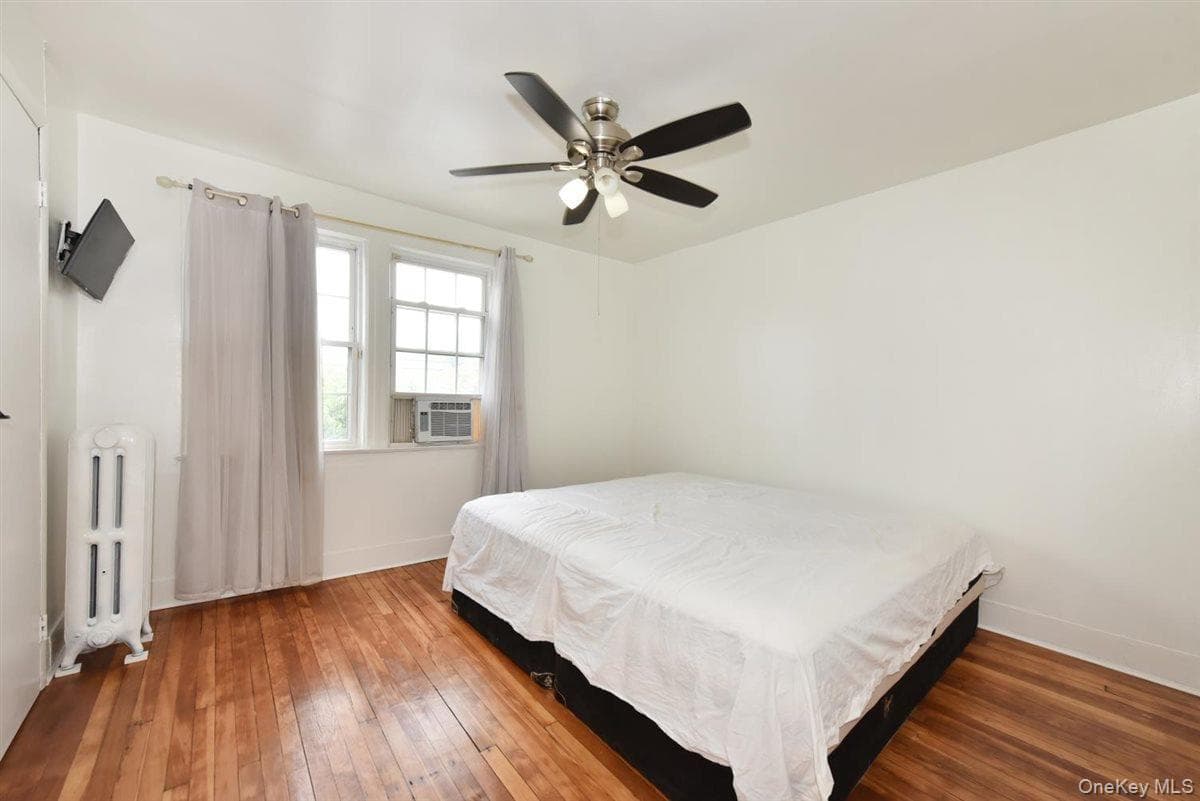 119-26 Inwood Street thumbnail 8