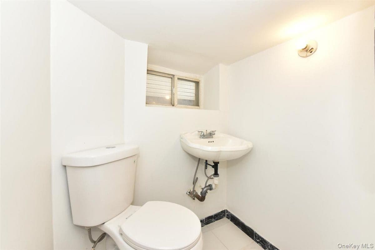 119-26 Inwood Street thumbnail 14
