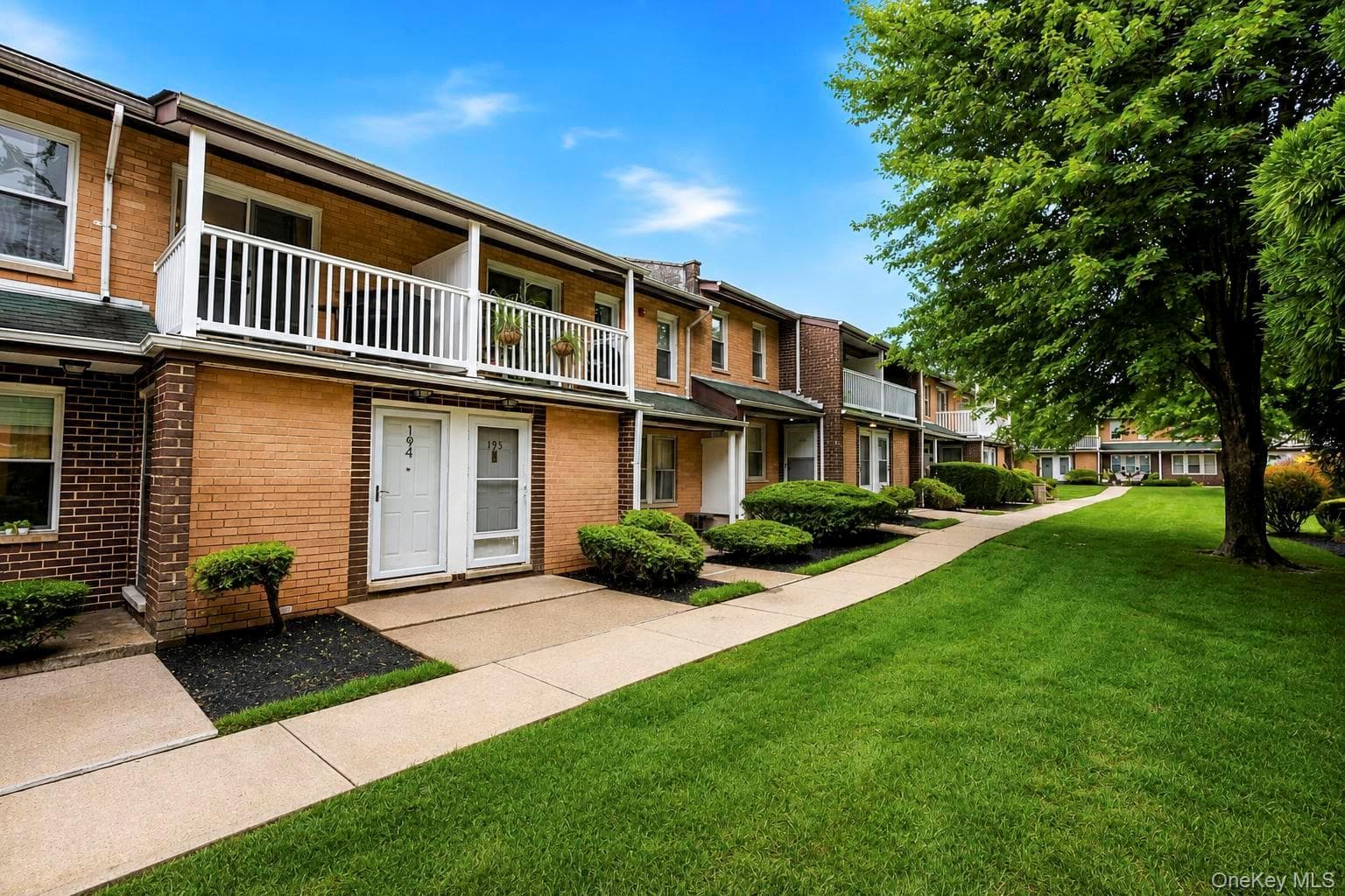 194 Artist Lake Drive Unit: 194 thumbnail 4