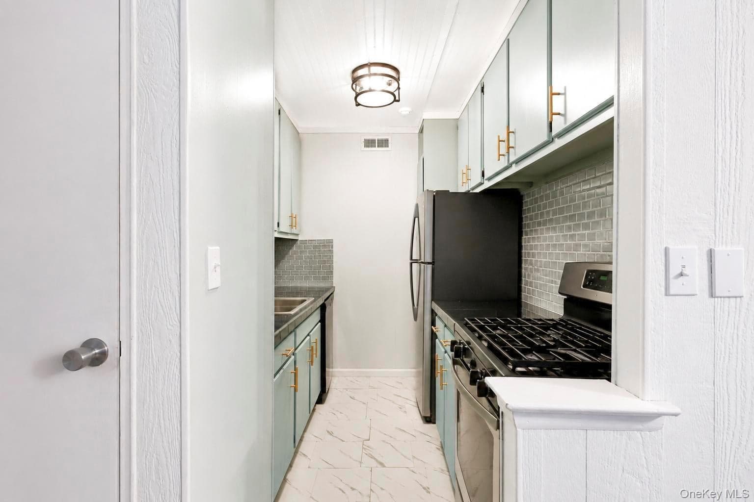 194 Artist Lake Drive Unit: 194 thumbnail 17