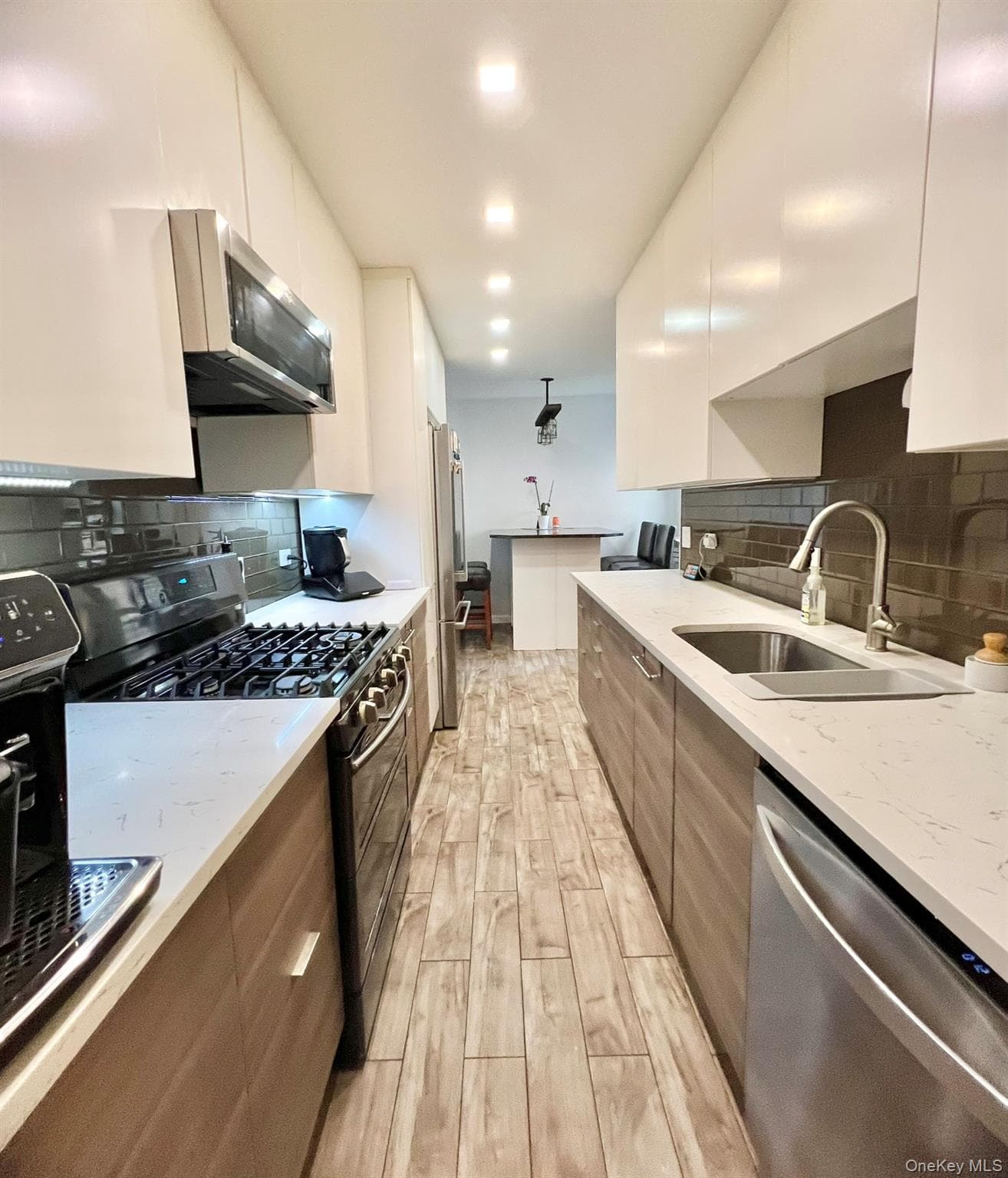 83-30 98th Street Unit: 3A thumbnail 11