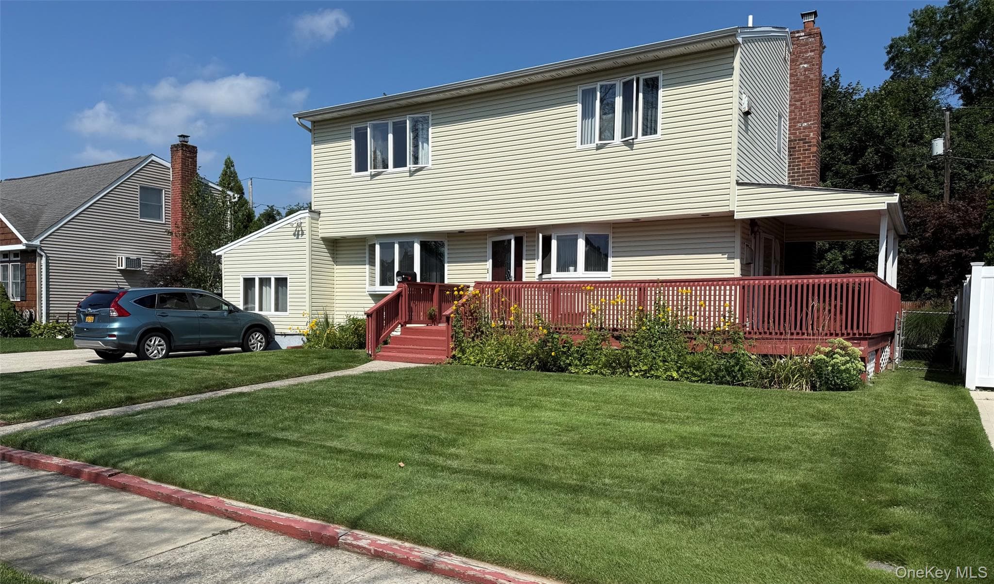 79 Elizabeth Drive thumbnail 3