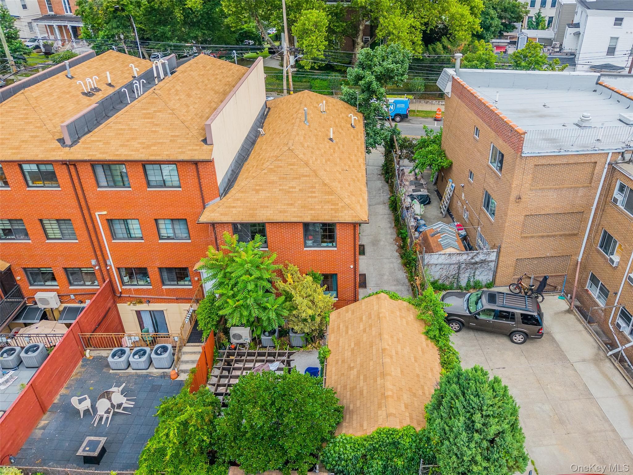 12-10 27th Avenue thumbnail 5
