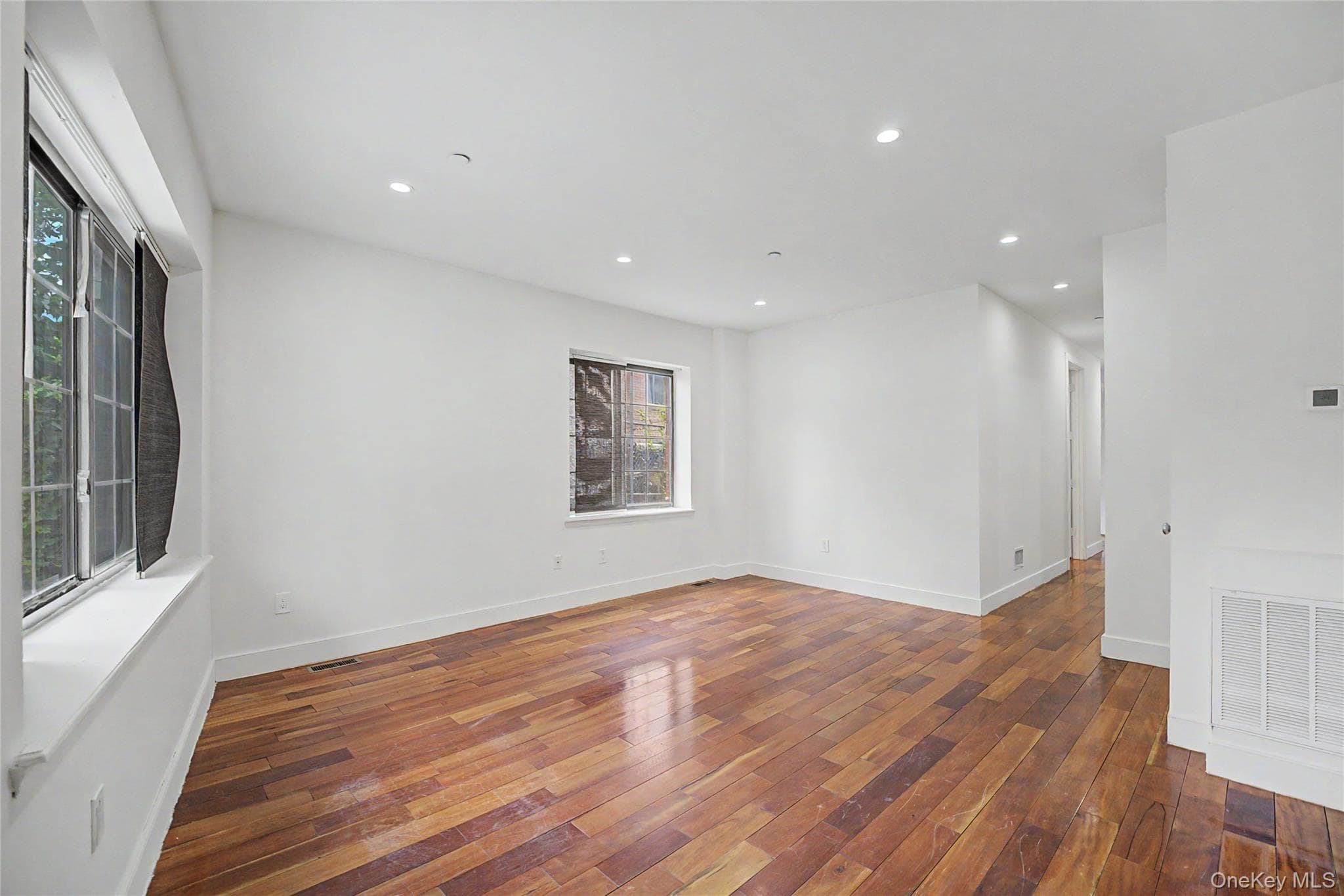 12-10 27th Avenue thumbnail 28