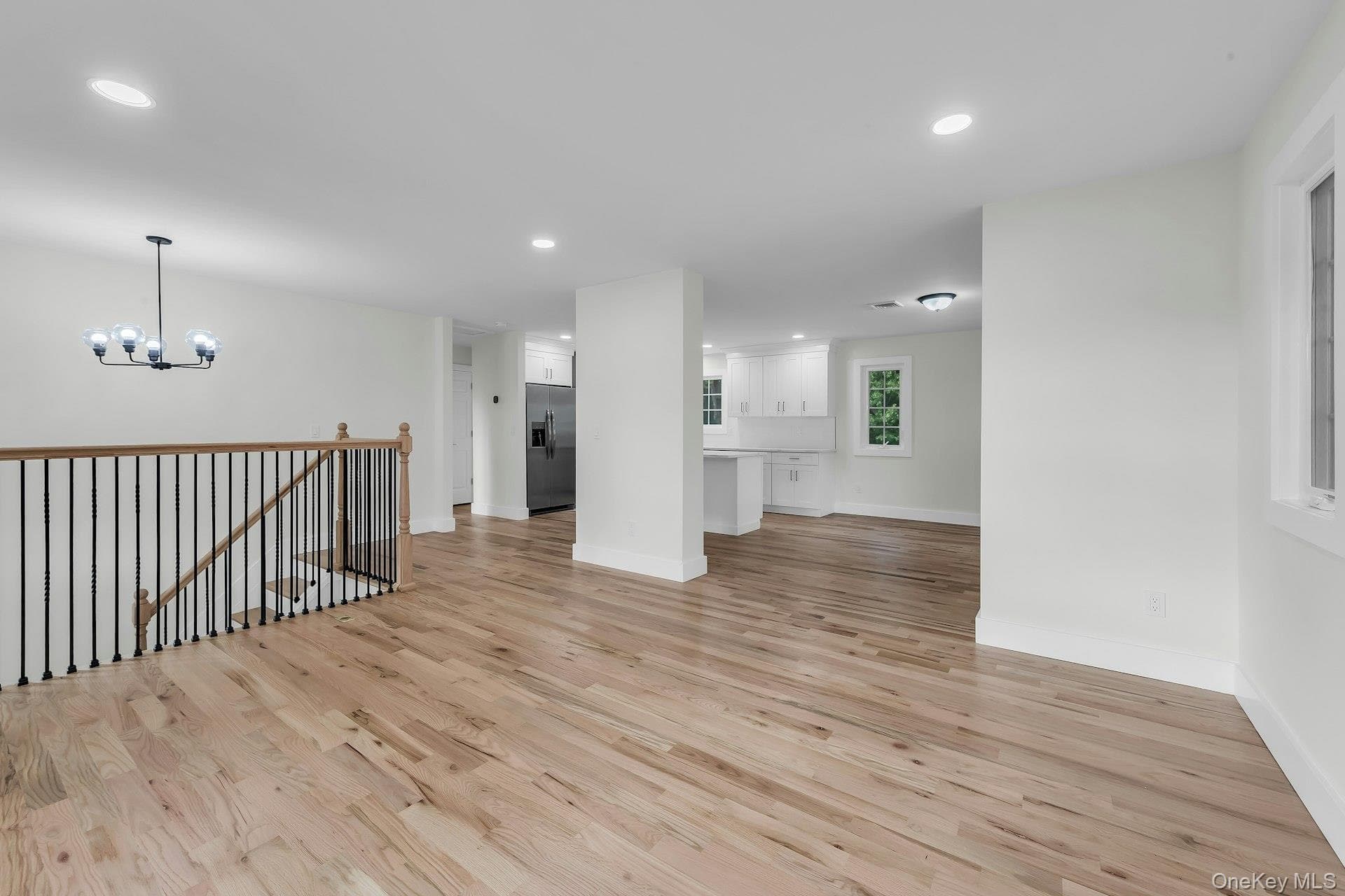 64 Skylark Drive thumbnail 9