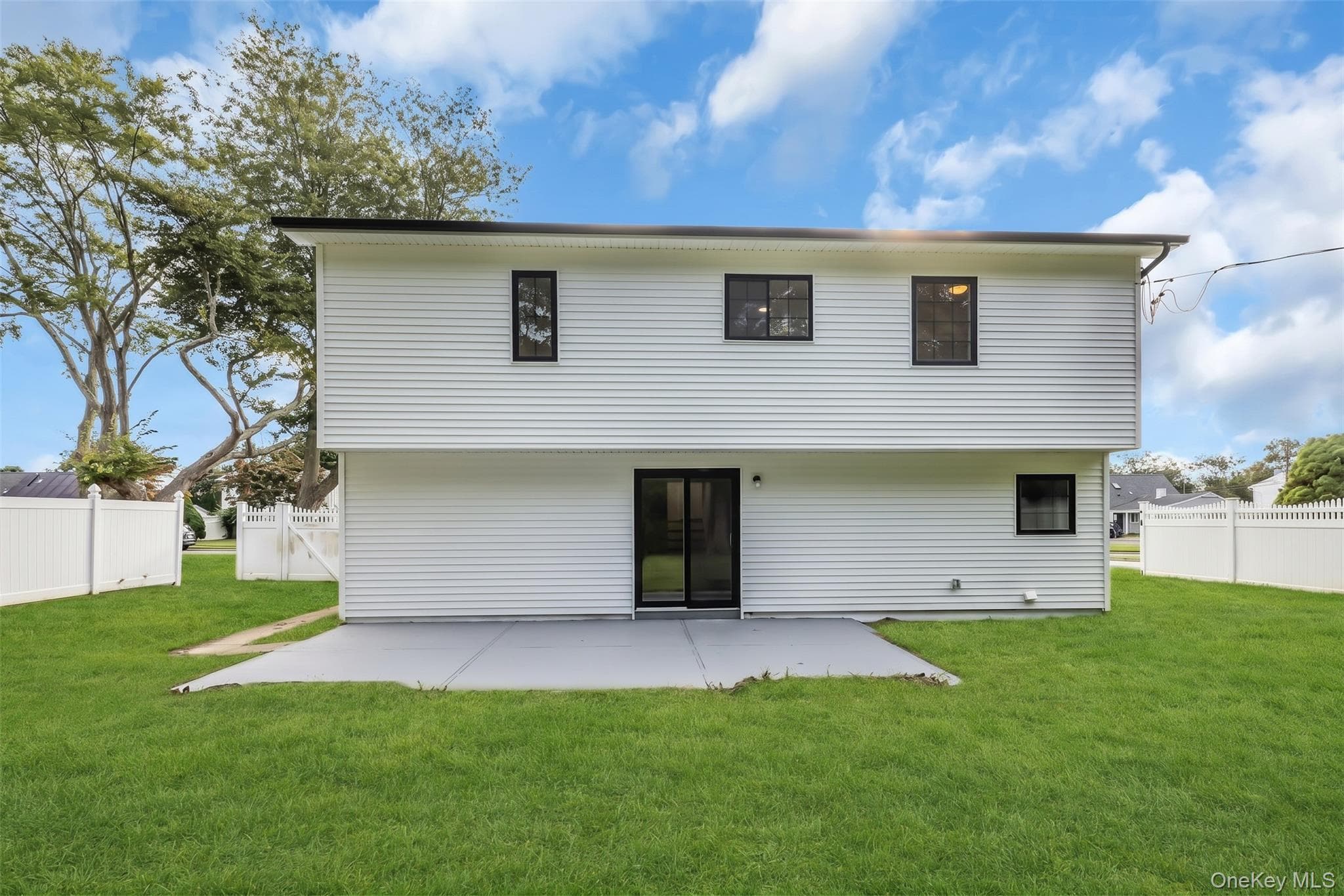 64 Skylark Drive thumbnail 24
