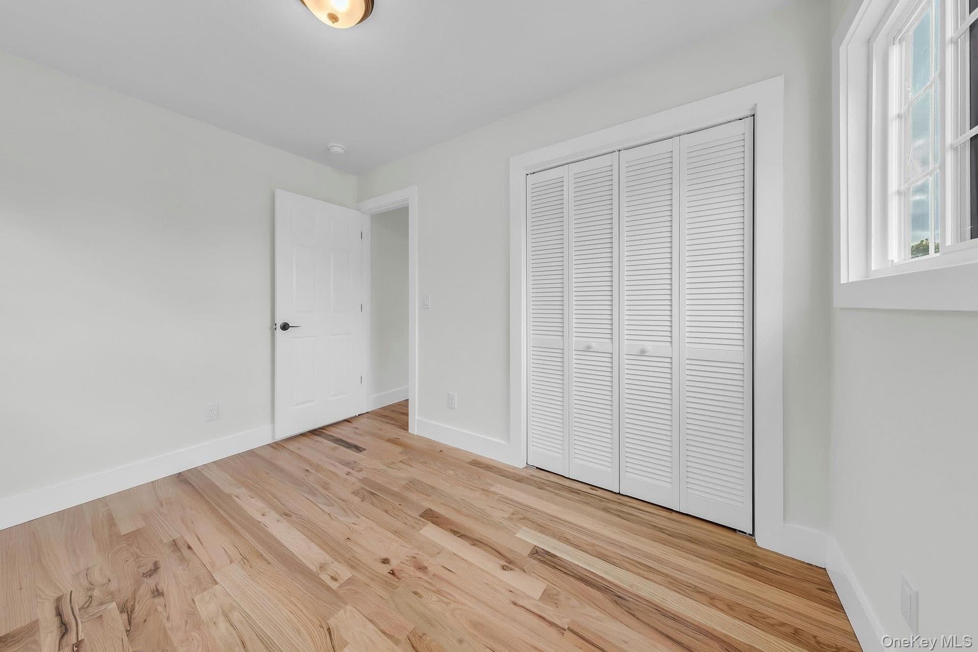 64 Skylark Drive thumbnail 14