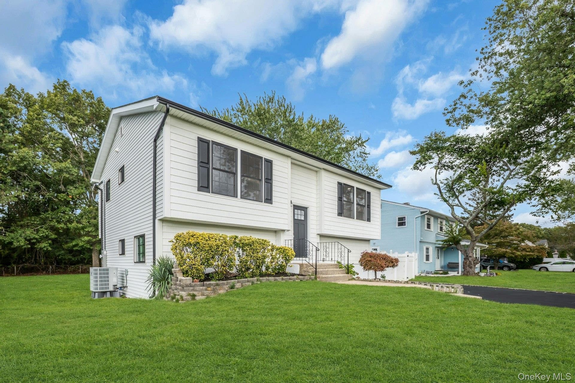 64 Skylark Drive thumbnail 26