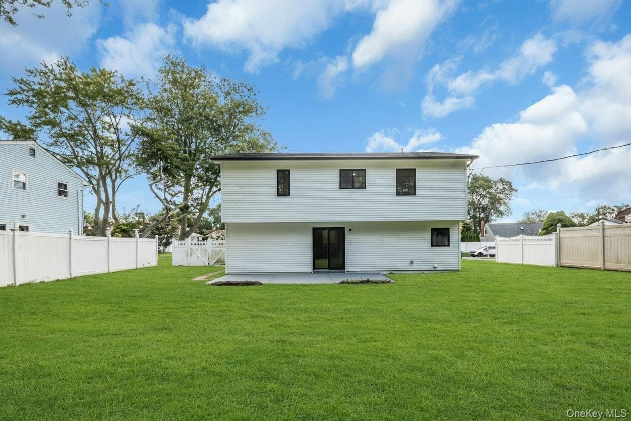 64 Skylark Drive thumbnail 23