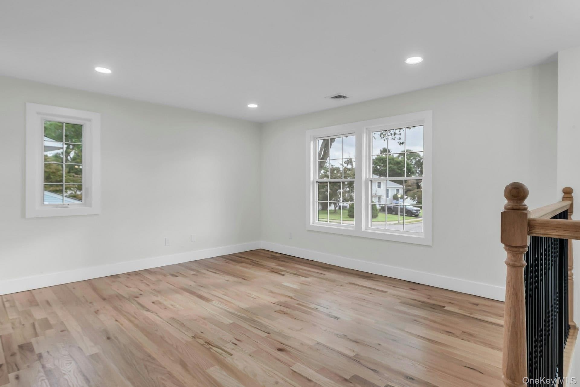 64 Skylark Drive thumbnail 8