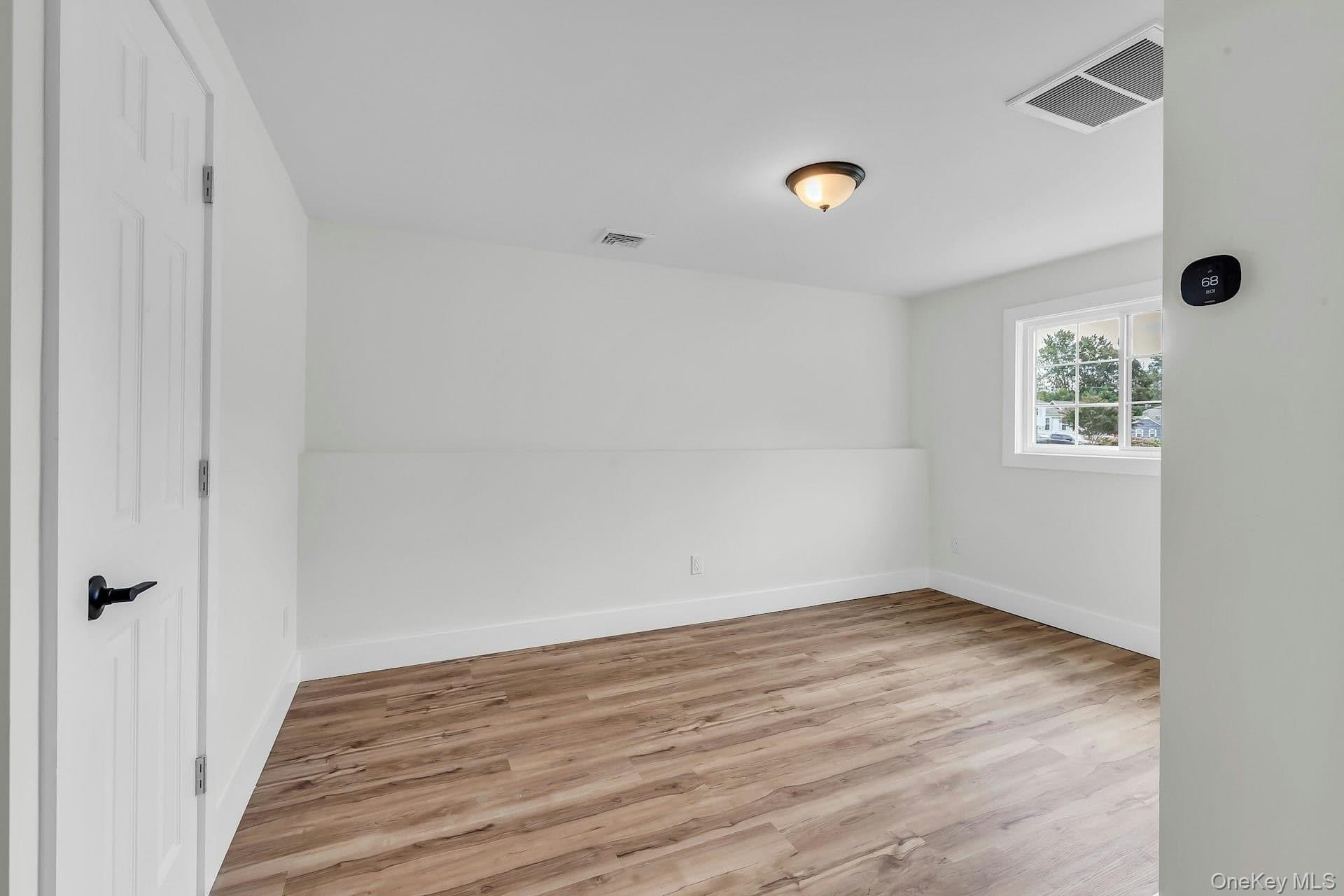 64 Skylark Drive thumbnail 18