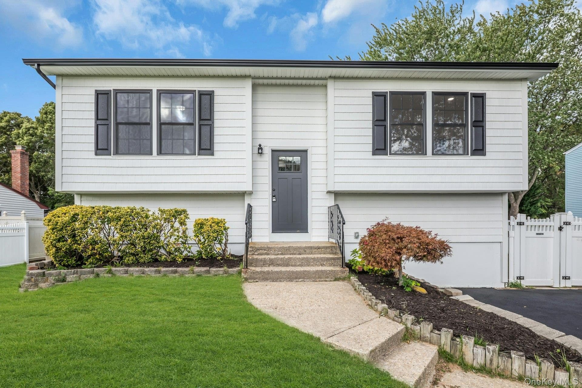 64 Skylark Drive thumbnail 2