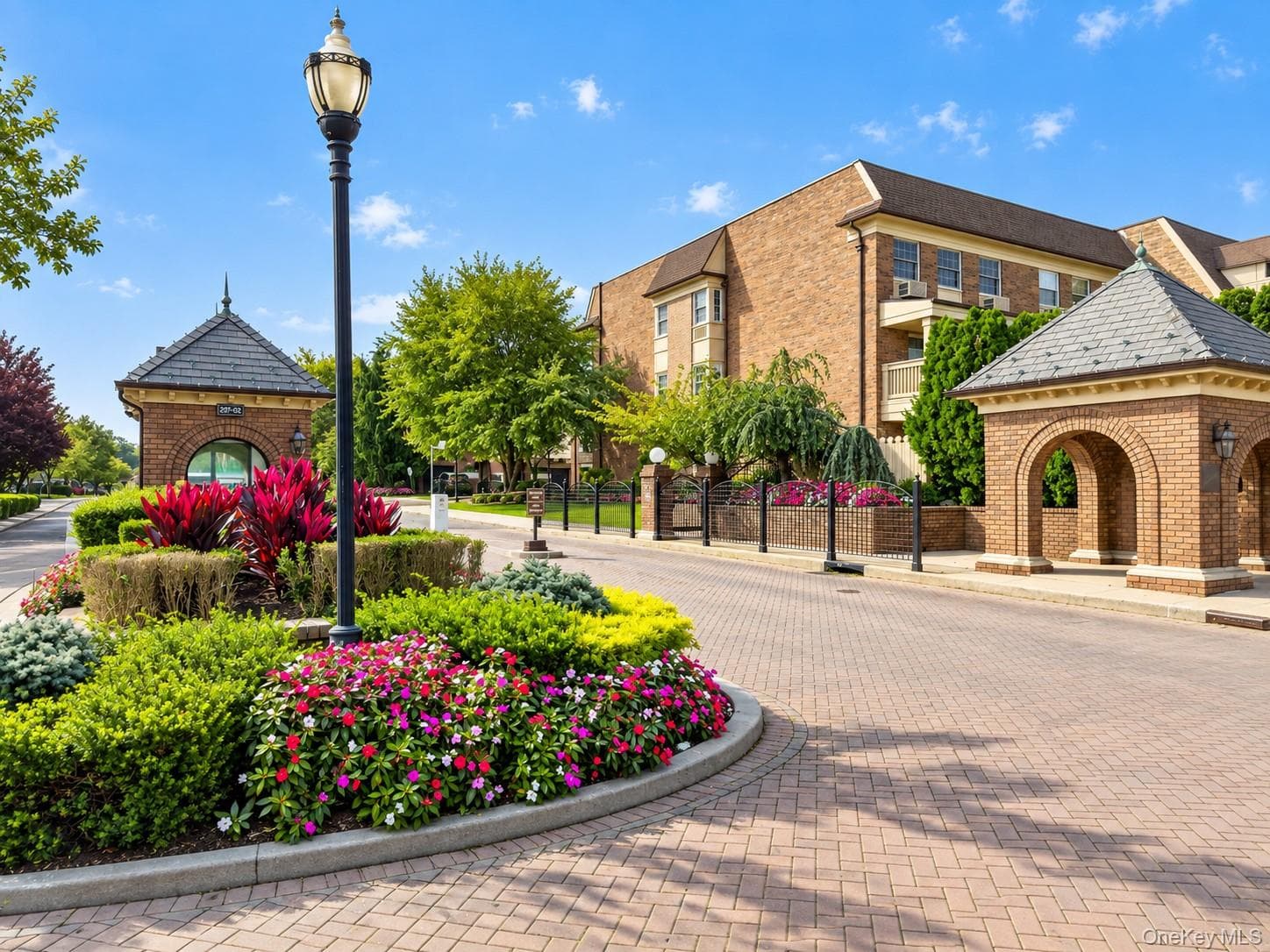 12-32 Diane Place Unit: 204L thumbnail 2