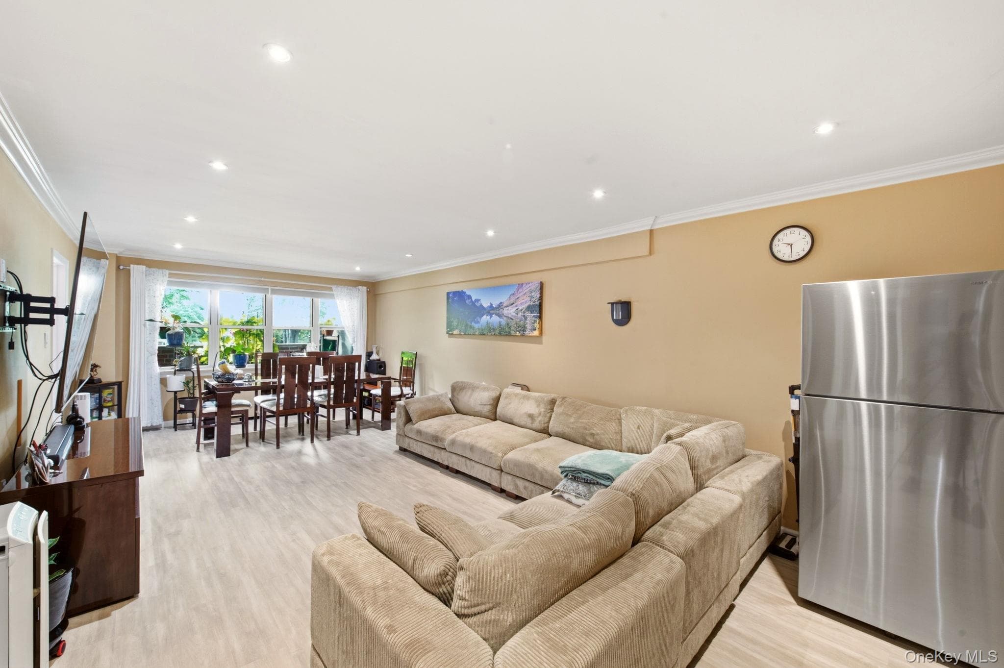 180 South Middle Neck RD Unit: 1P thumbnail 6