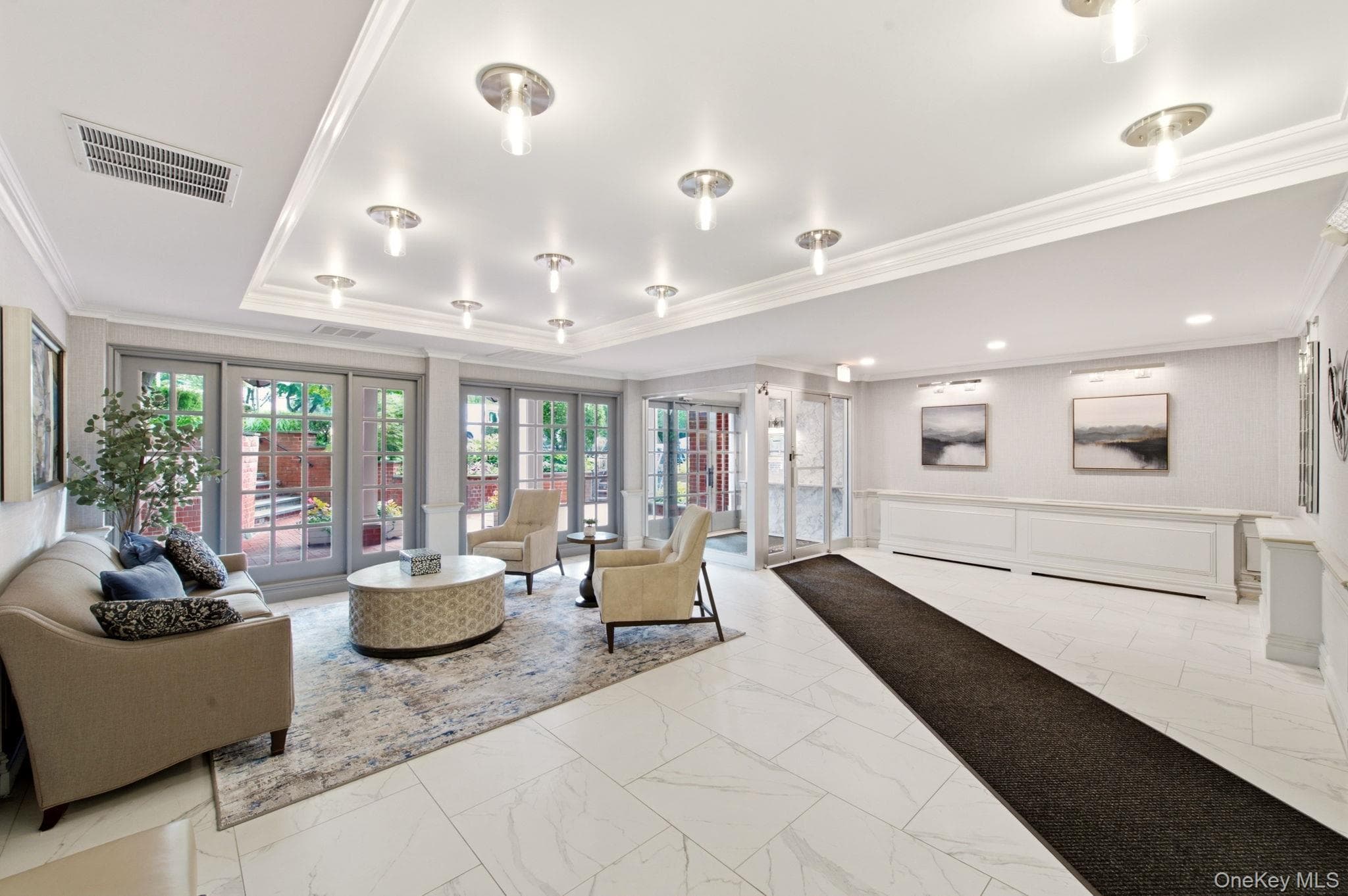 180 South Middle Neck RD Unit: 1P thumbnail 3