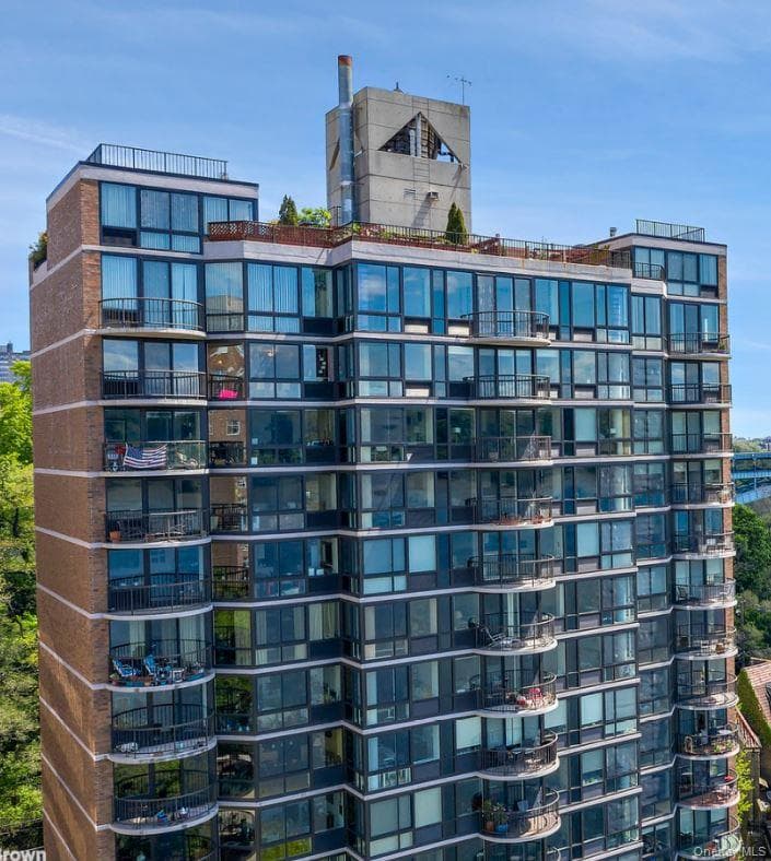 2521 Palisade Avenue Unit: 8C thumbnail 16
