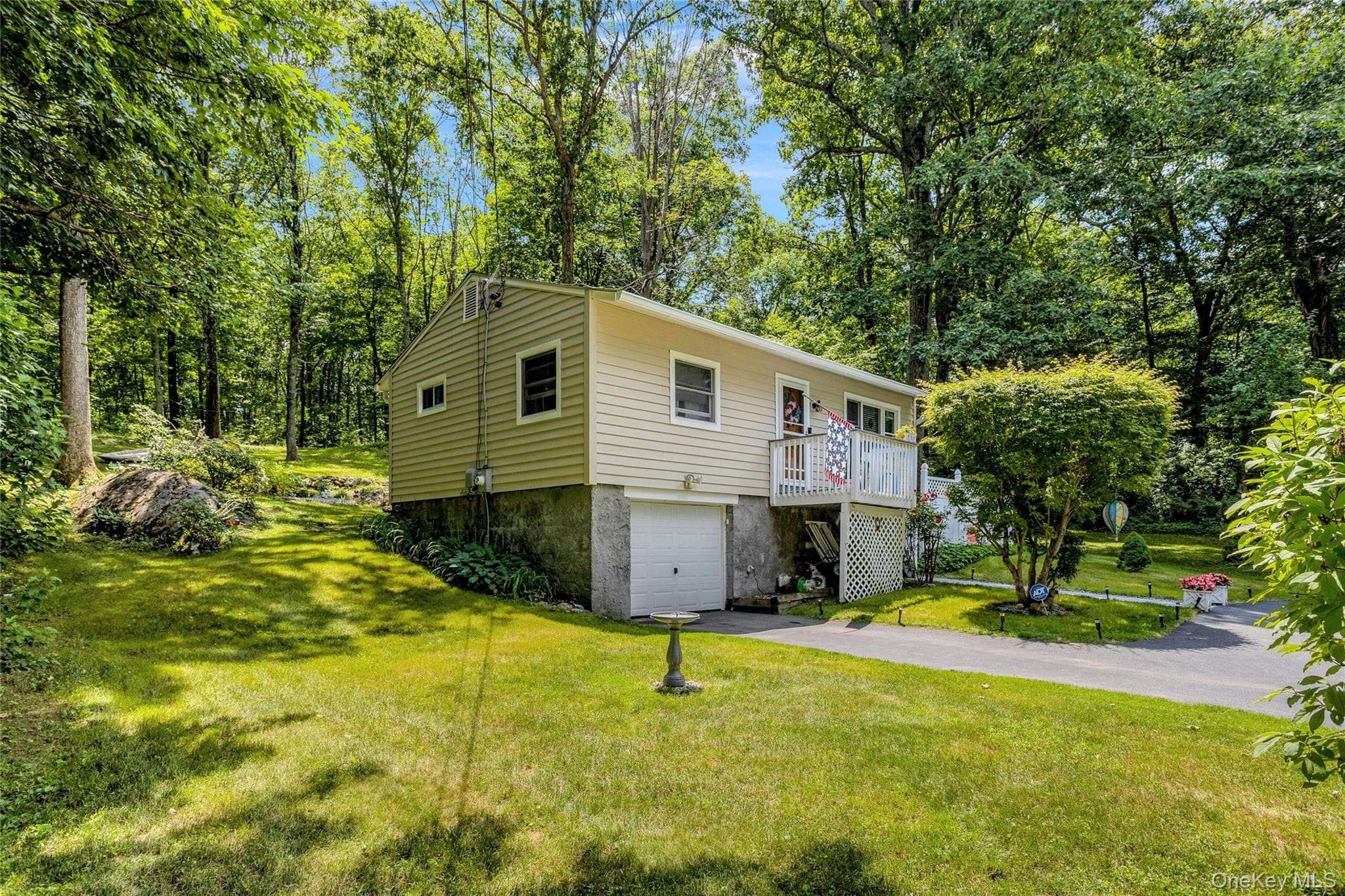 577 Wood Road thumbnail 2