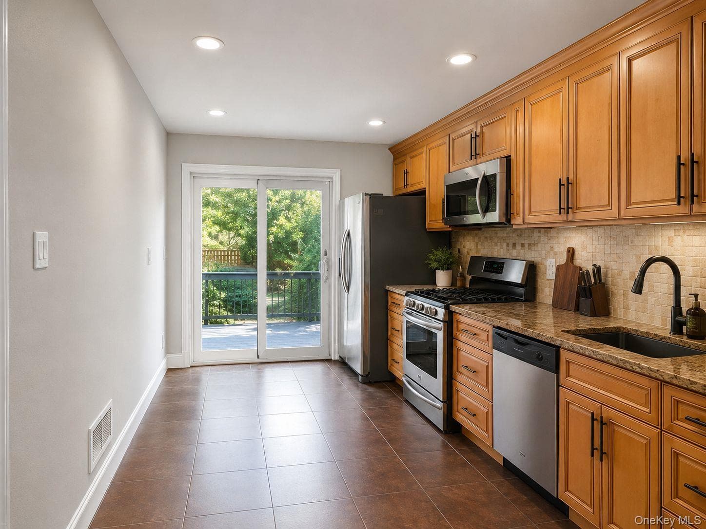 6408 Metropolitan Avenue thumbnail 6
