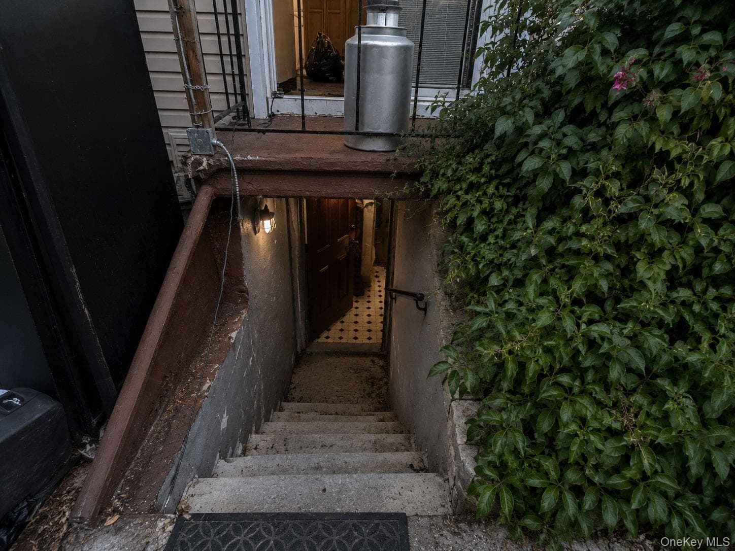 6408 Metropolitan Avenue thumbnail 17