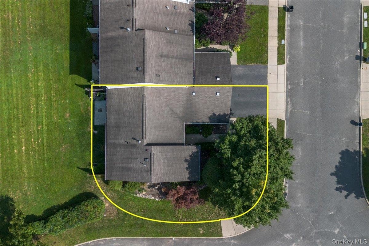 204 Mattituck Court thumbnail 26