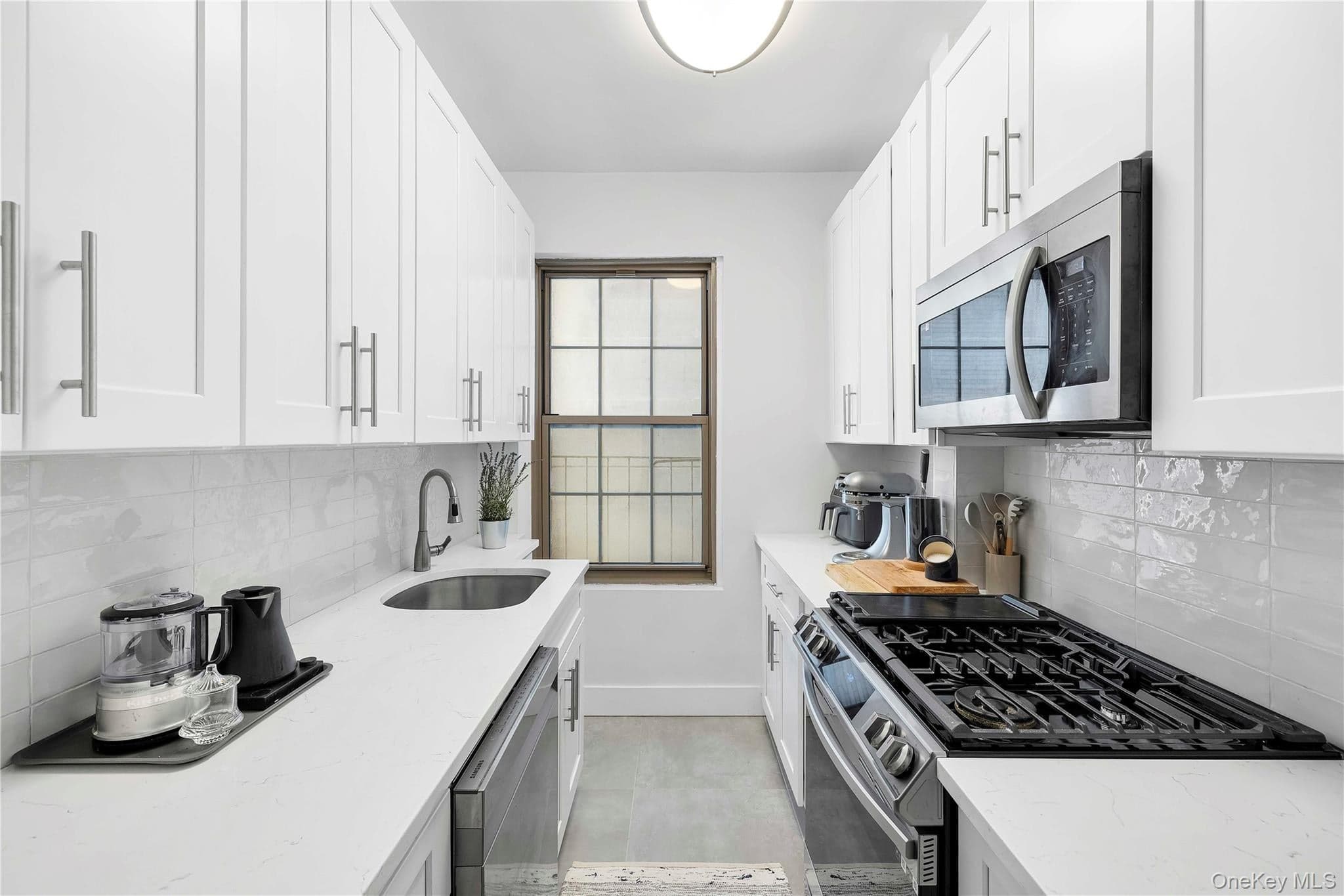 1100 Grand Concourse Unit: 4B thumbnail 6