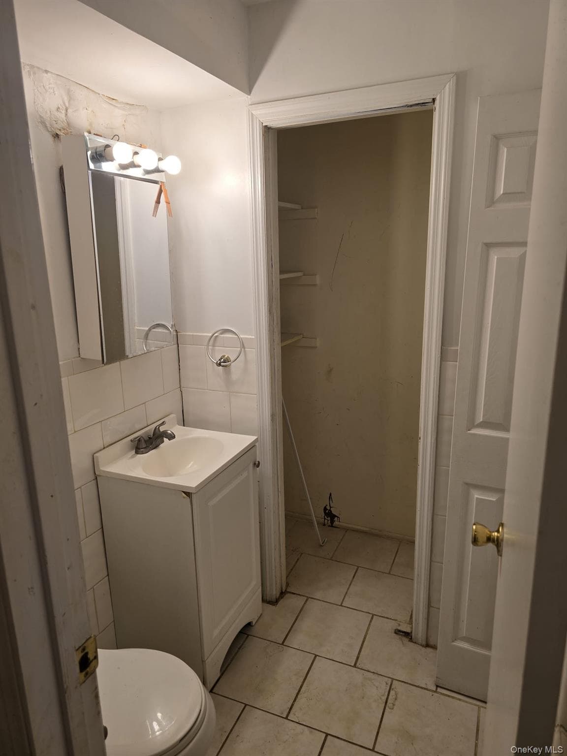 152 Kearsing Parkway Unit: B thumbnail 6