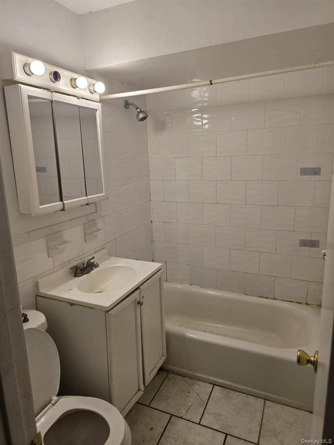 152 Kearsing Parkway Unit: B thumbnail 8