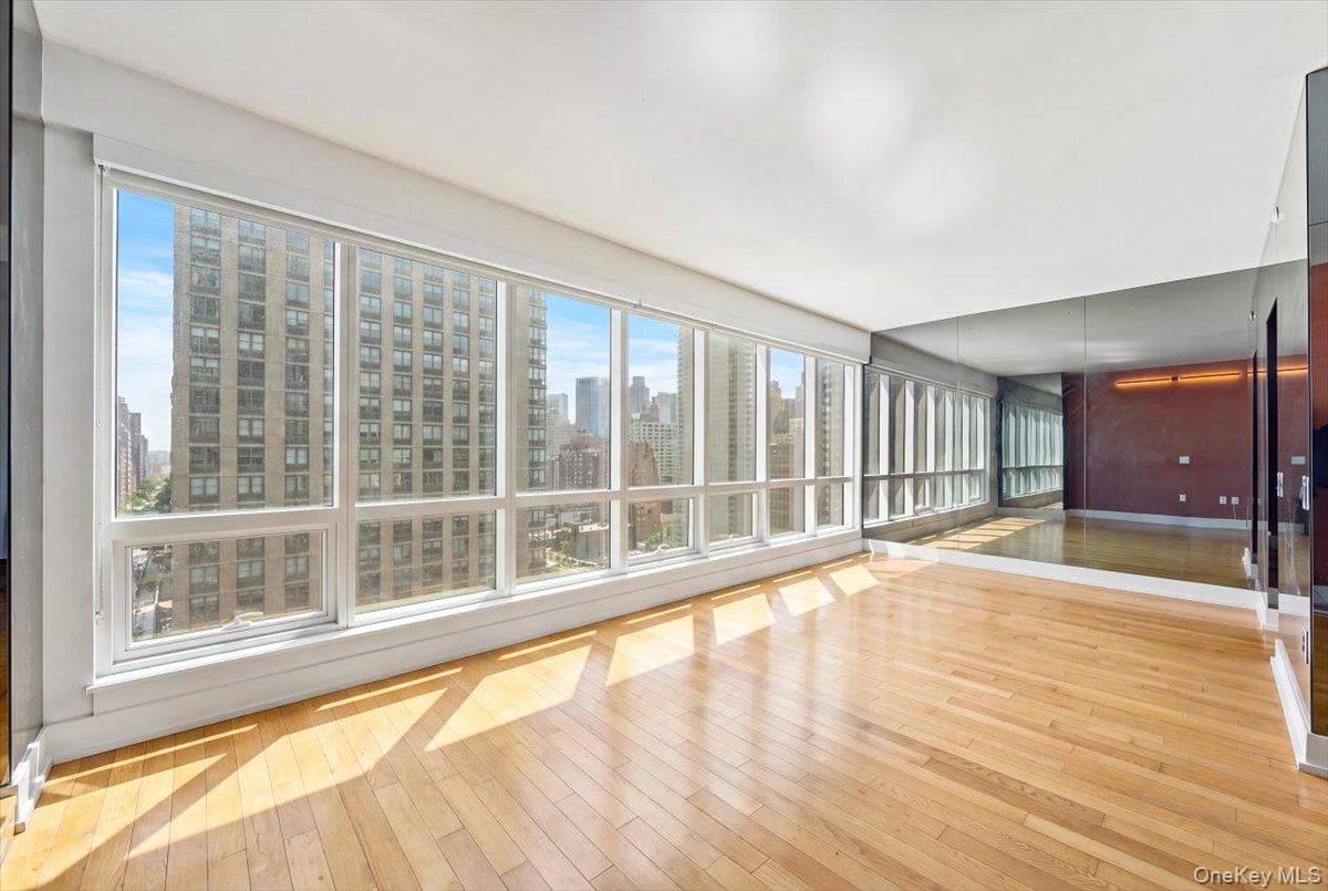 350 W 42nd Street Unit: 19I thumbnail 6