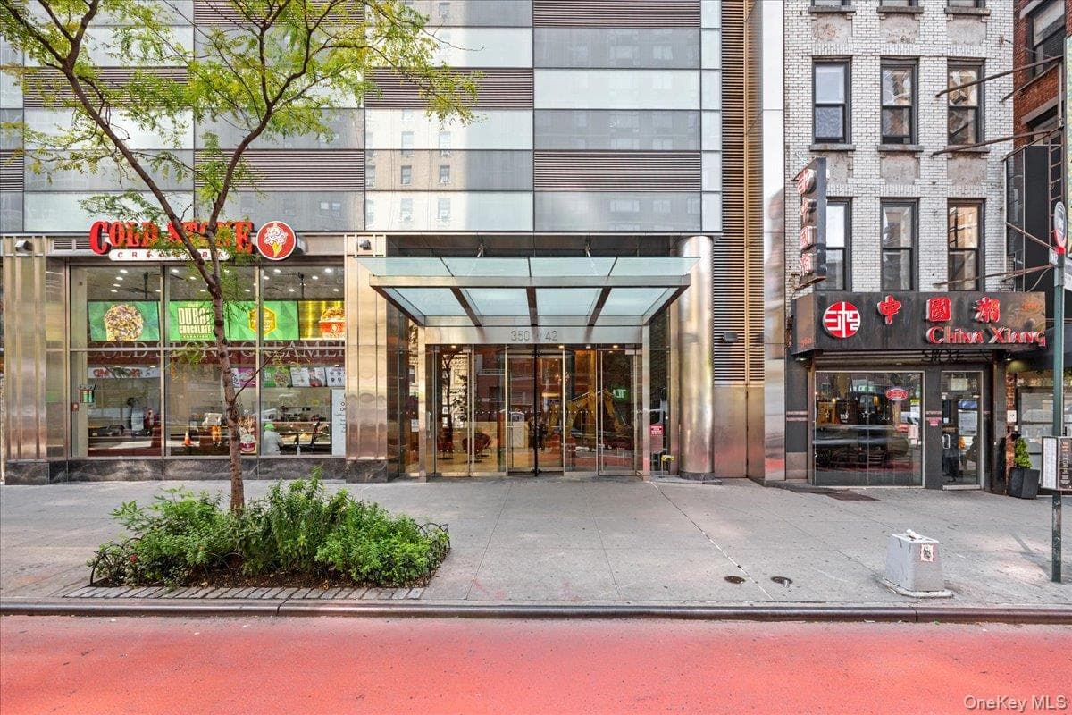 350 W 42nd Street Unit: 19I thumbnail 34
