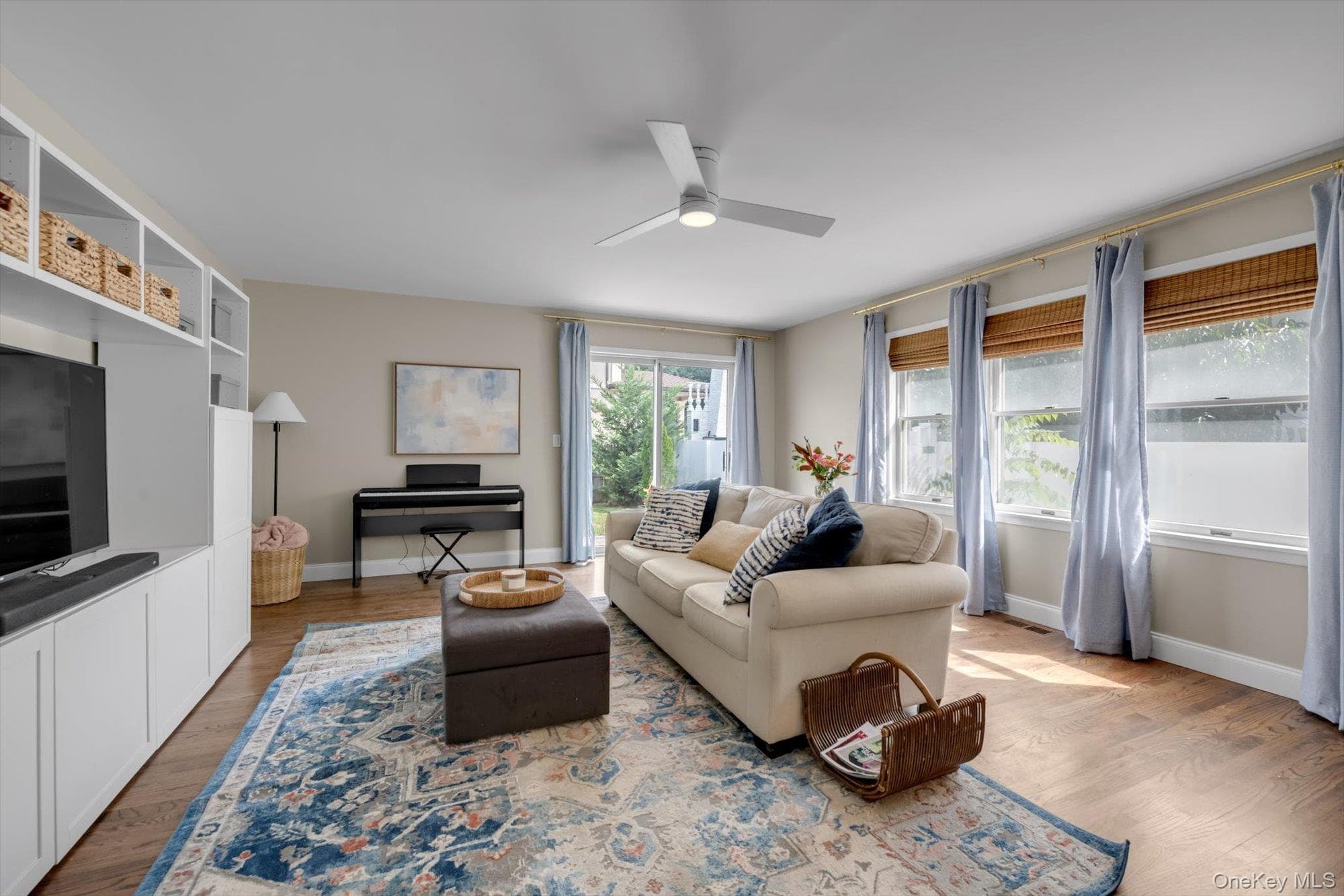 2084 Manfield Avenue thumbnail 11