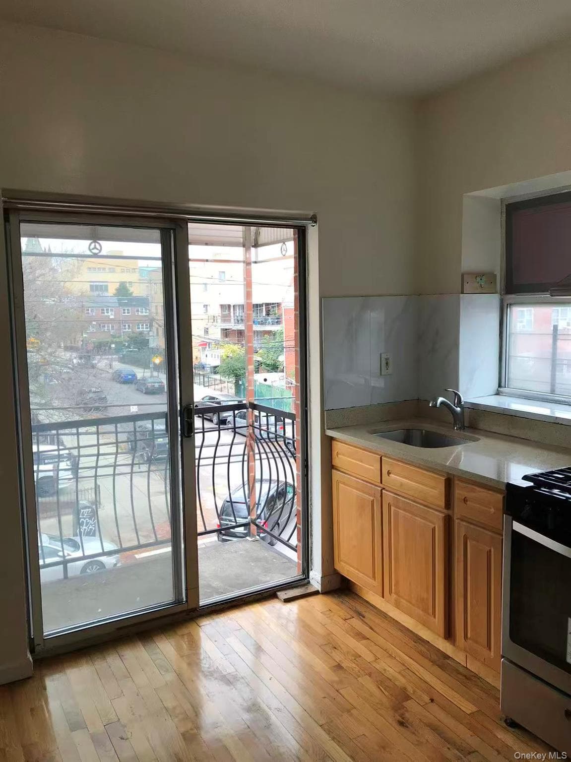 87-86 52nd Avenue thumbnail 9